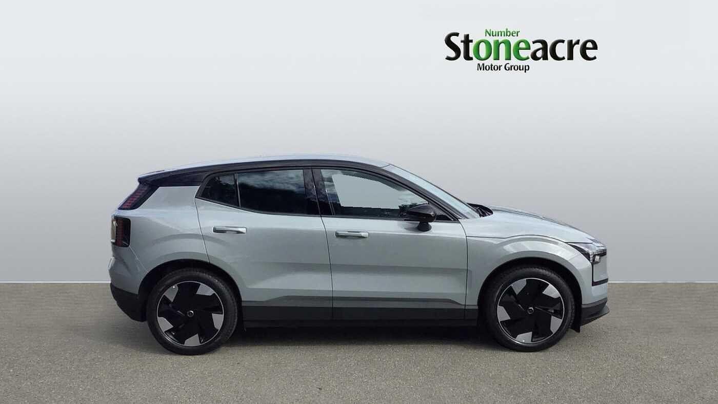 Volvo EX30 200kW SM Extended Range Plus 69kWh 5dr Auto NG75CXA Image 2