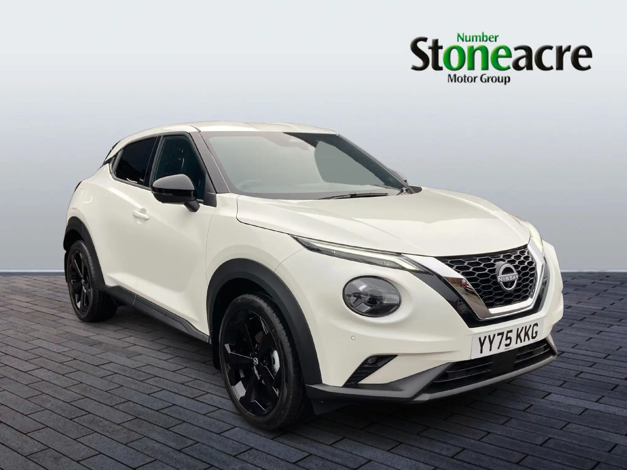 Nissan Juke 1.0 DIG-T Tekna DCT Auto Euro 6 (s/s) 5dr YY75KKG Image 1