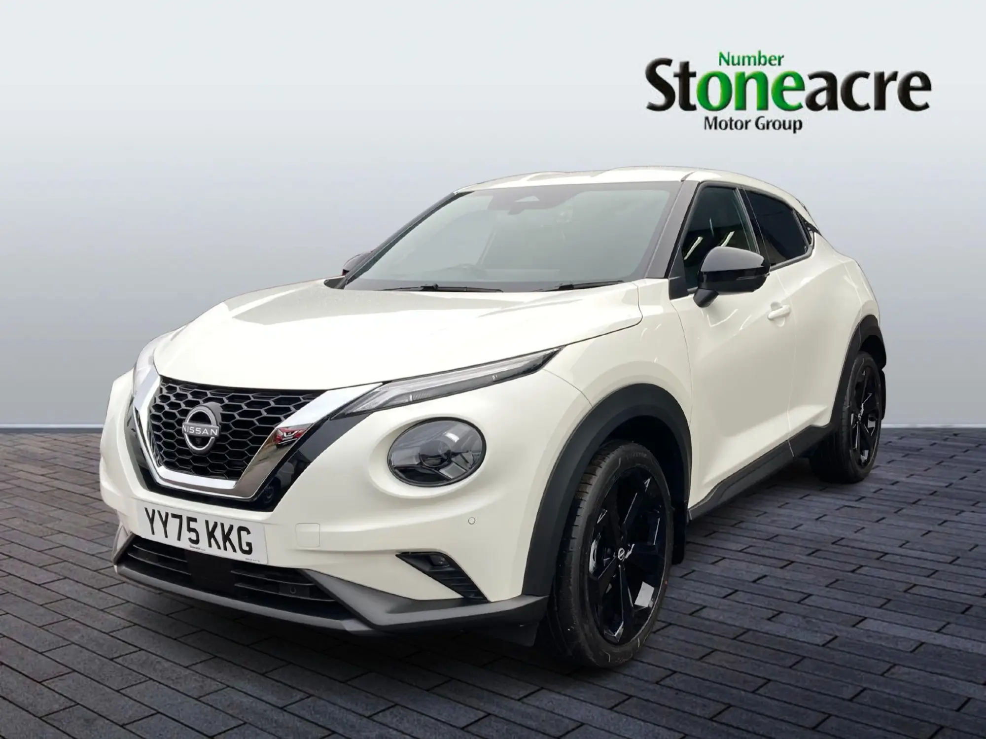 Nissan Juke 1.0 DIG-T Tekna DCT Auto Euro 6 (s/s) 5dr YY75KKG Image 3