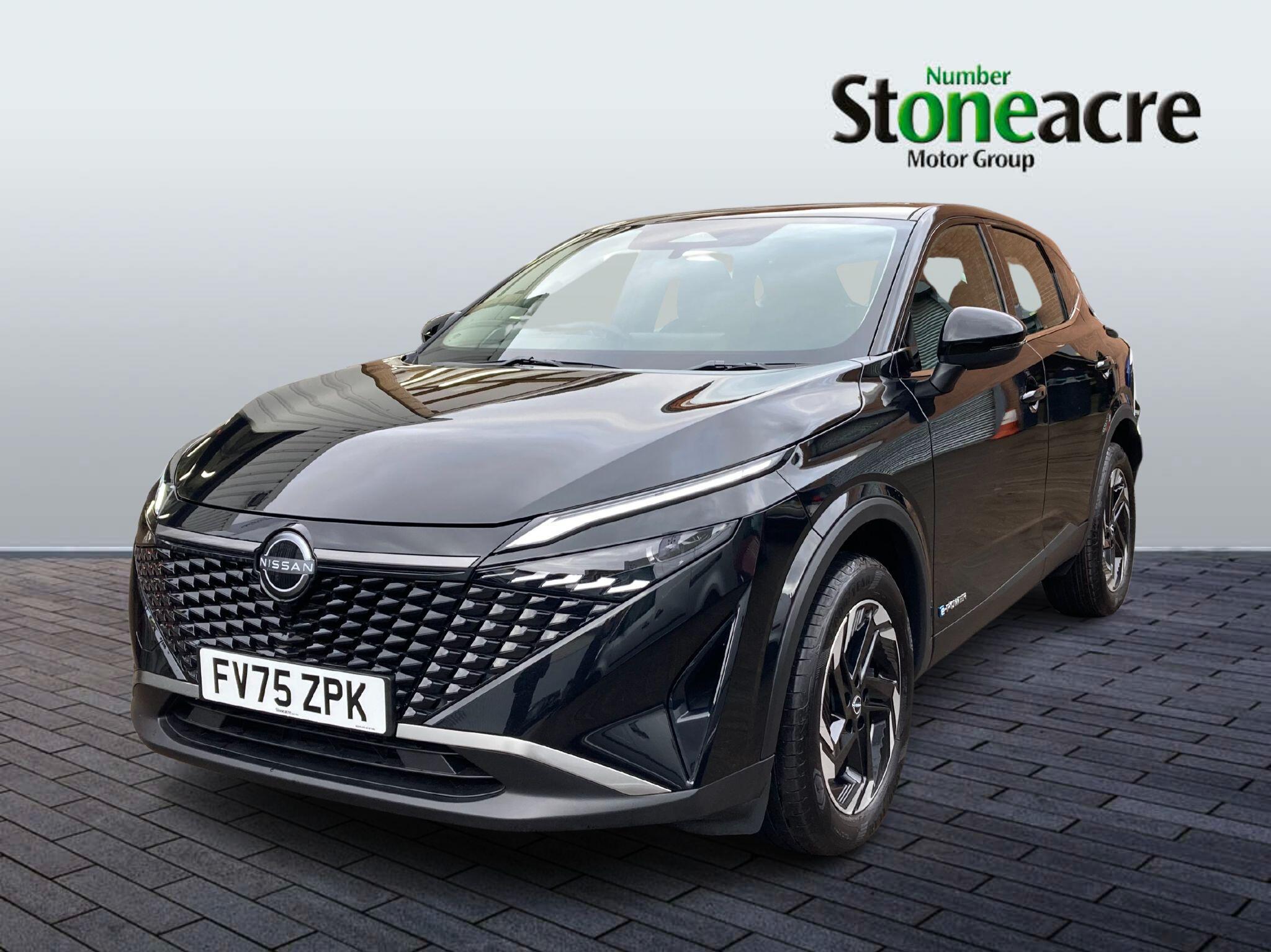 Nissan Qashqai with New e-POWER 1.5 h e-POWER Acenta Premium Auto Euro 6 (s/s) 5dr FV75ZPK Image 3