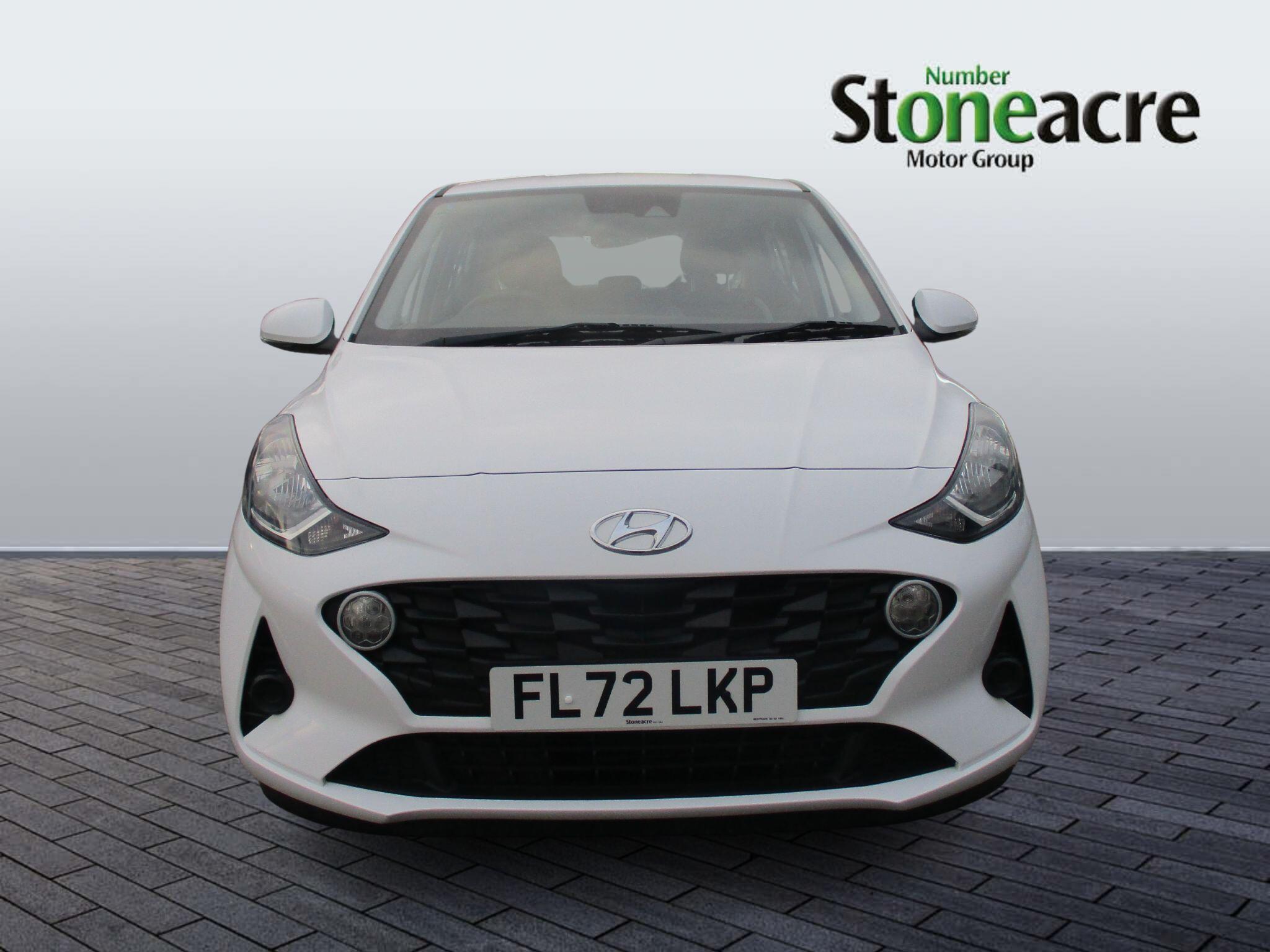 Hyundai i10 1.0 SE Connect Hatchback 5dr Petrol Manual Euro 6 (s/s) (67 ps) FL72LKP Image 2