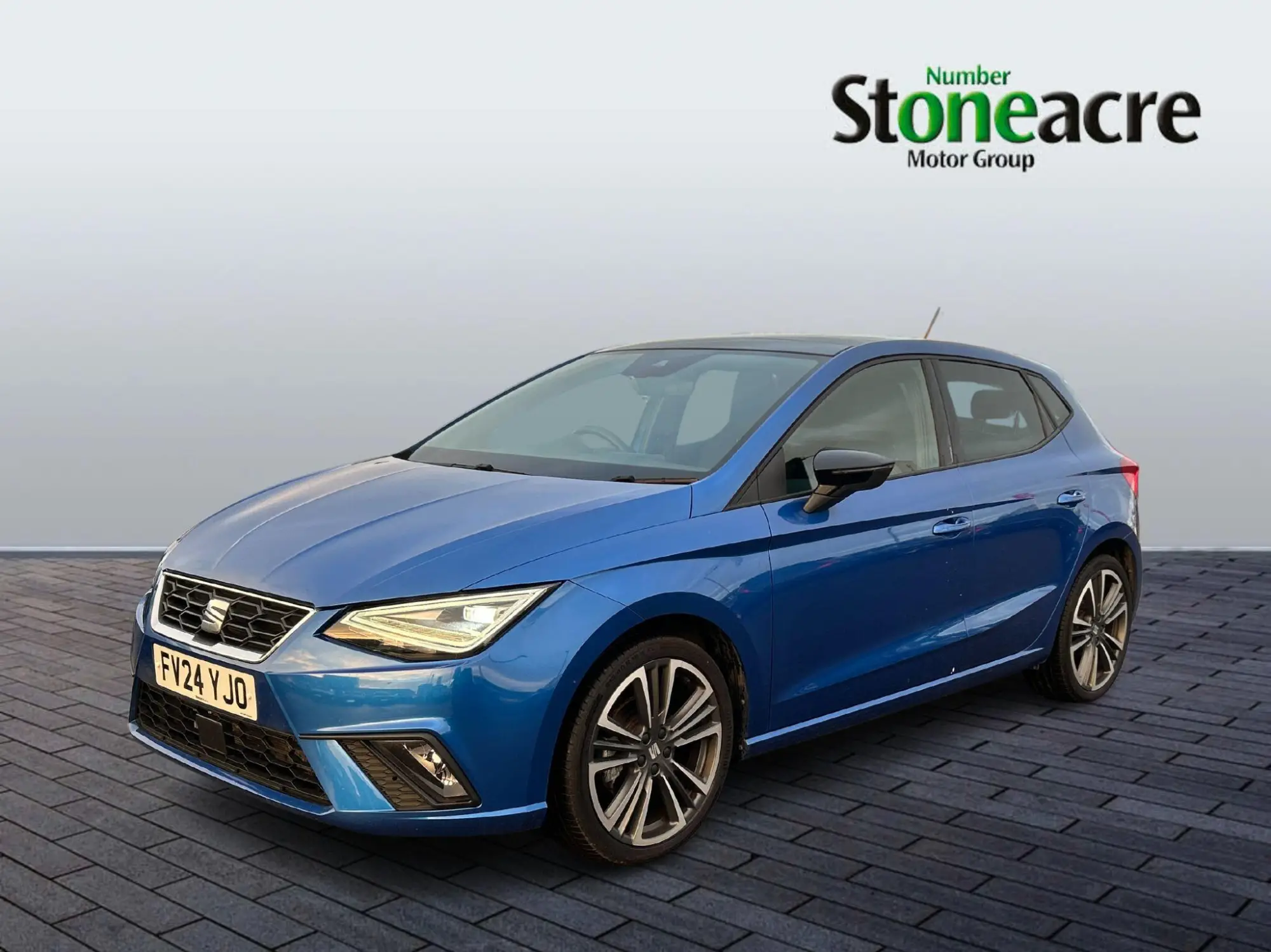SEAT Ibiza 1.0 TSI Anniversary Limited Edition Euro 6 (s/s) 5dr FV24YJO Image 3