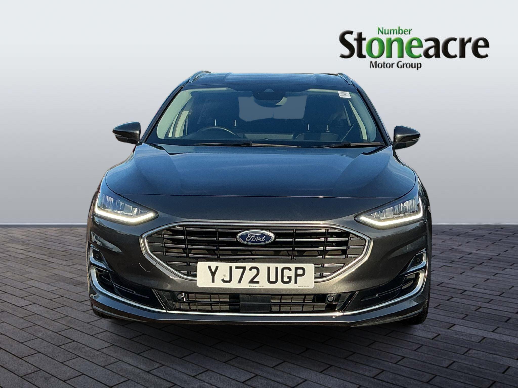 Ford Focus 1.0T EcoBoost MHEV Titanium Vignale DCT Euro 6 (s/s) 5dr YJ72UGP Image 3