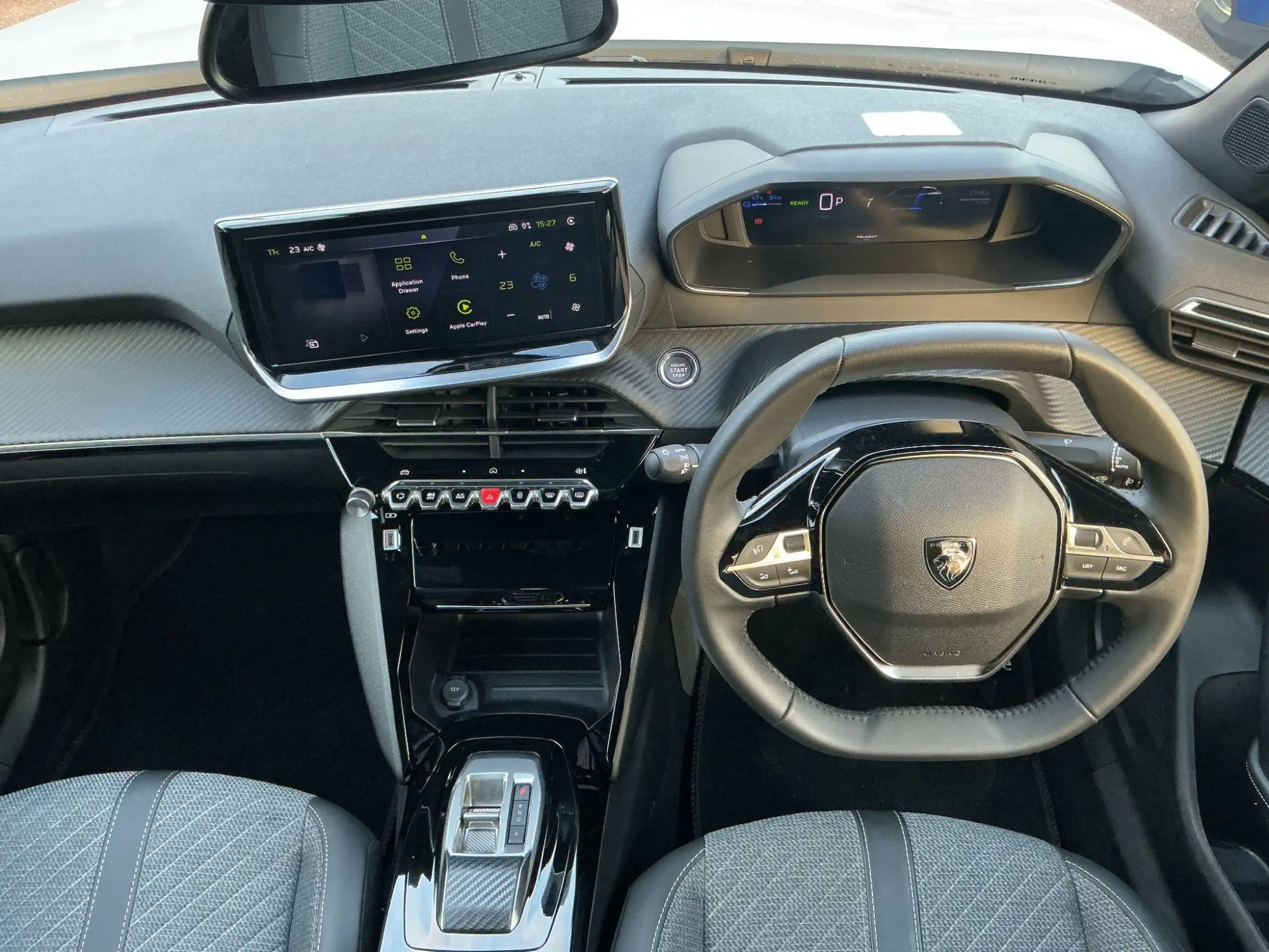 Peugeot E-2008 Image 13