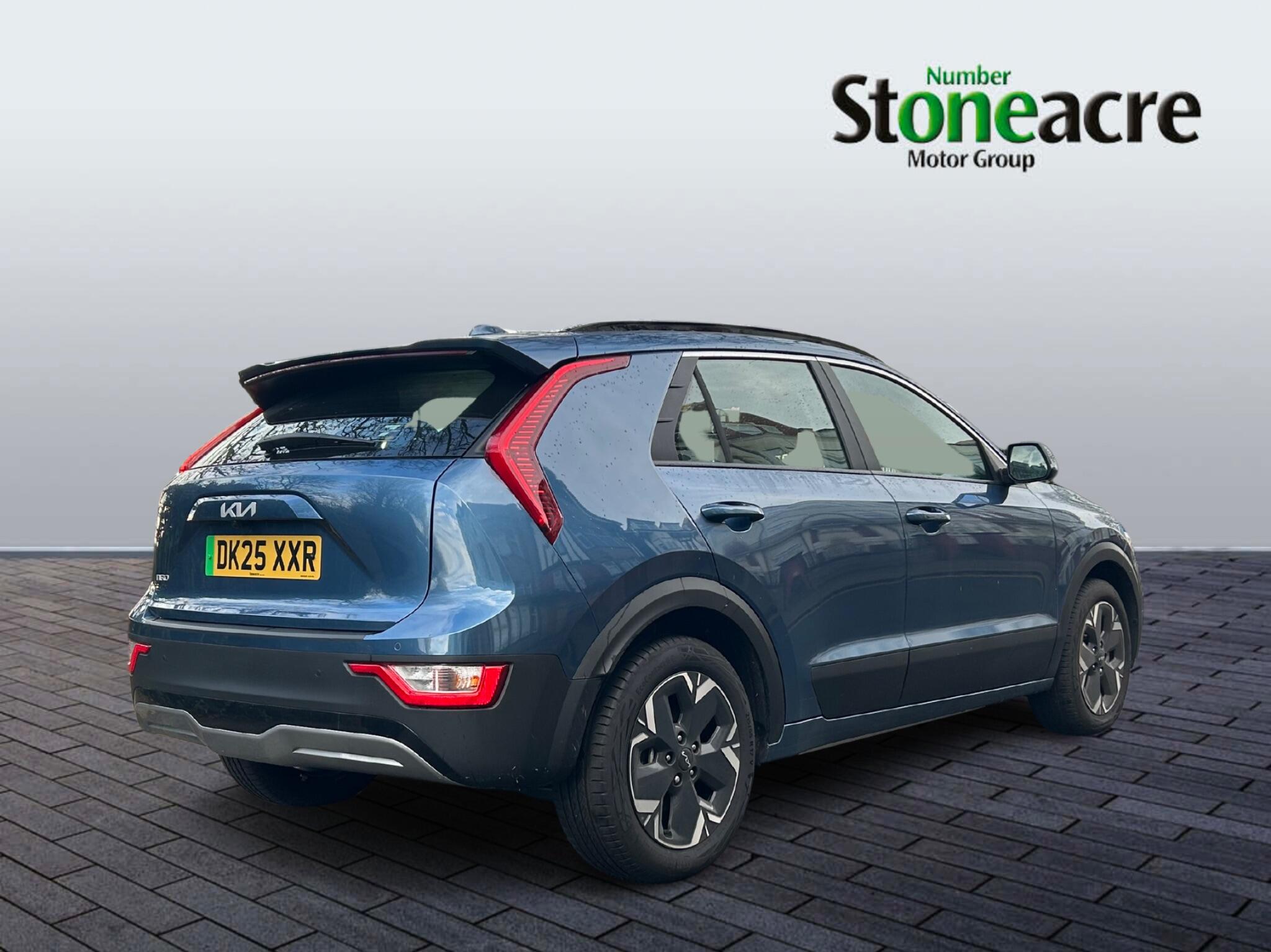 Kia Niro EV 150kW 2 64kWh 5dr Auto DK25XXR Image 3