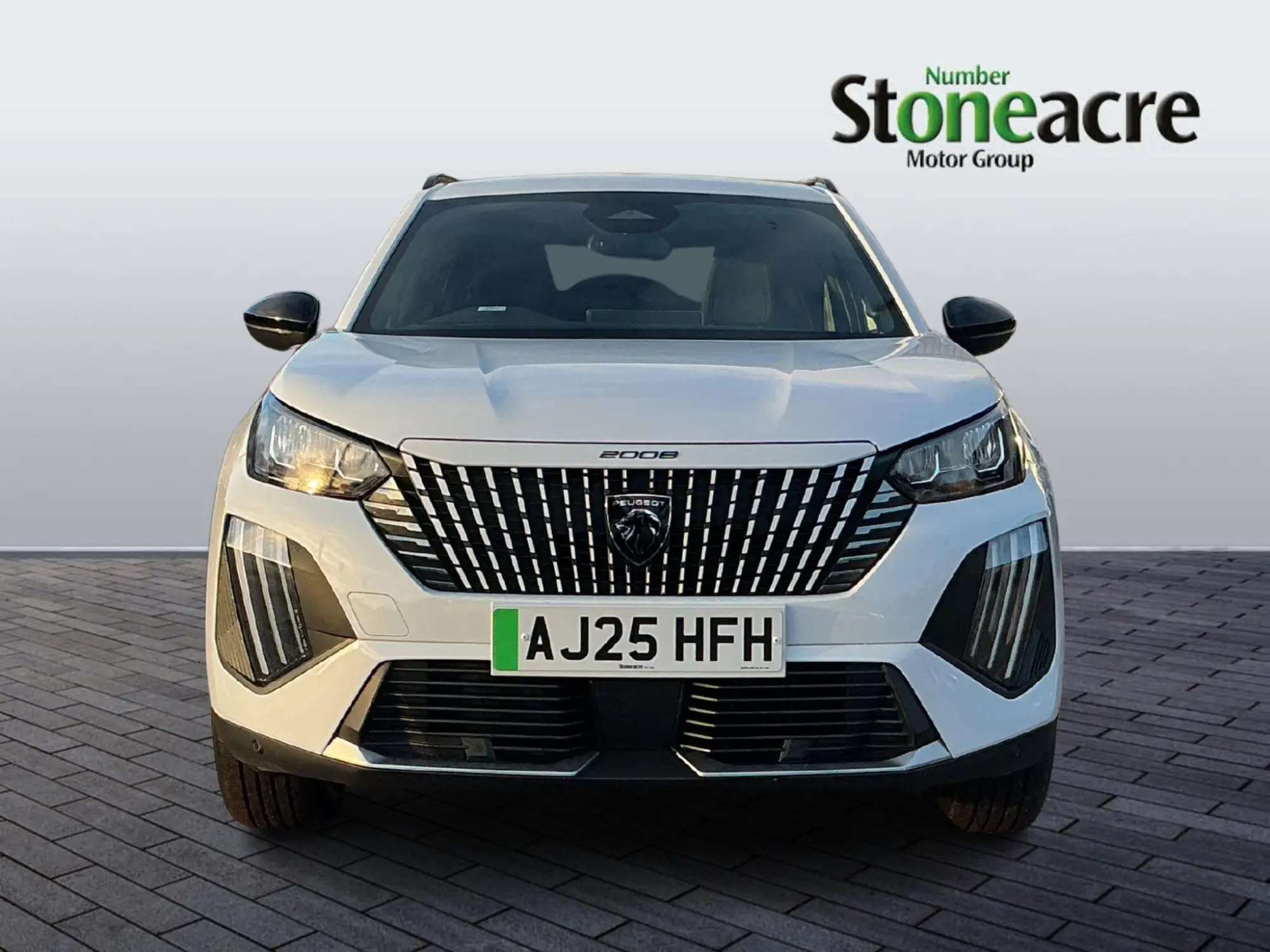 Peugeot E-2008 54kWh Allure Auto 5dr (7kW Charger) AJ25HFH Image 2