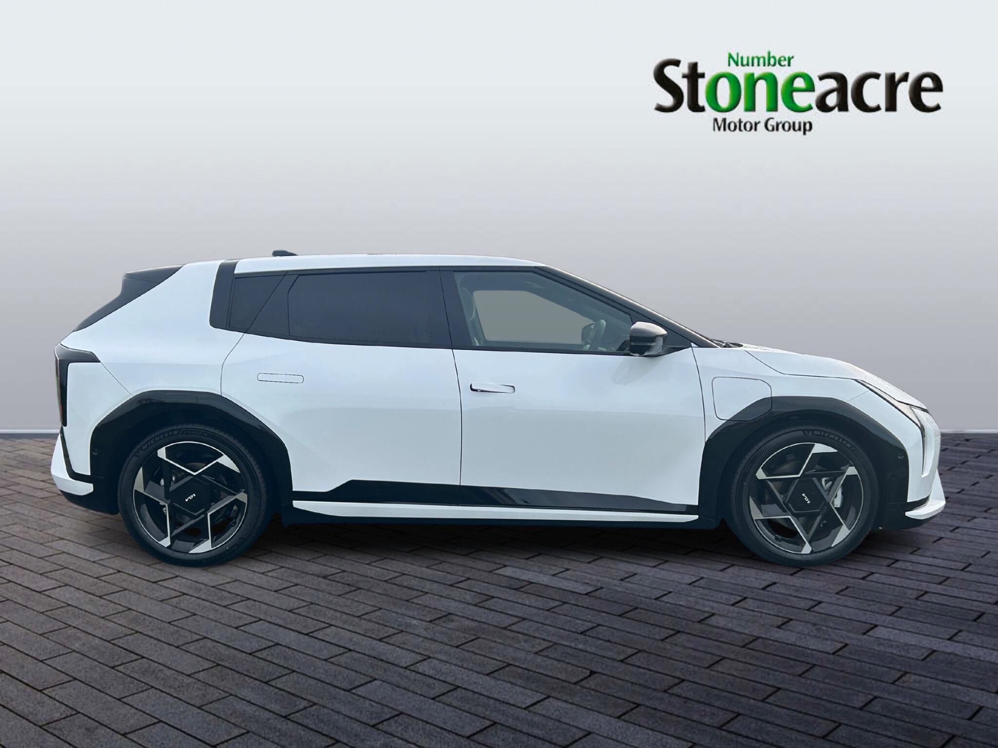 Kia EV4 81.4kWh GT-Line S Auto 5dr DA75AOV Image 2