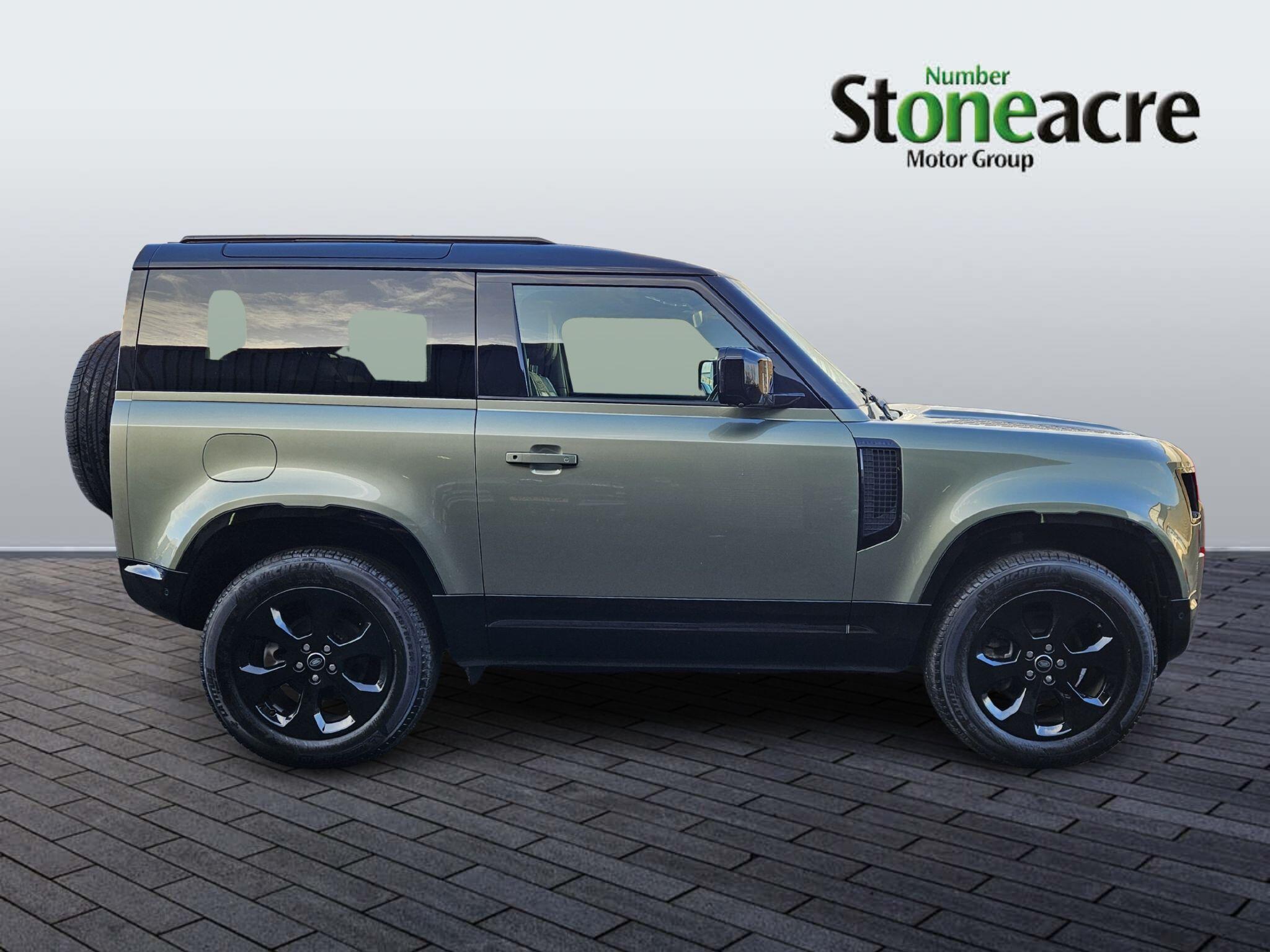Land Rover Defender 90 3.0 D250 MHEV X-Dynamic SE Auto 4WD Euro 6 (s/s) 3dr KP22MHU Image 2