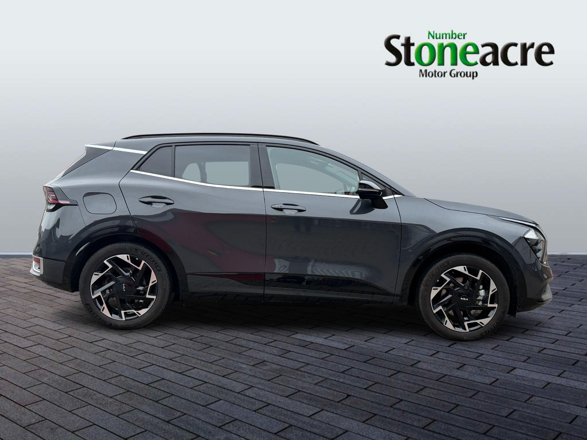 Kia Sportage Plug-In Hybrid 1.6 T-GDi 13.8kWh GT-Line Auto AWD Euro 6 (s/s) 5dr FV25KVS Image 2