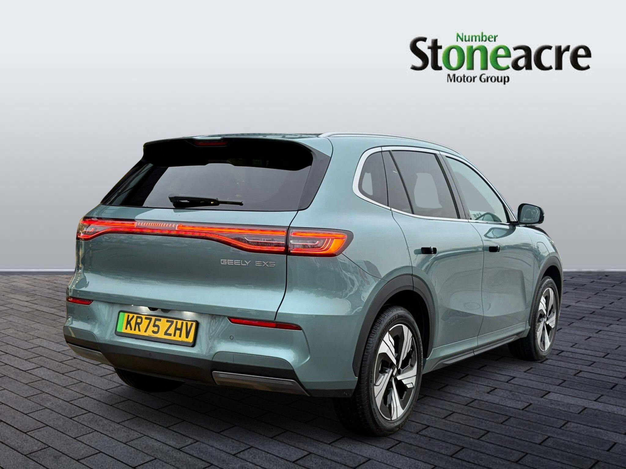 Geely Geely EX5 60.22kWh Pro Auto 5dr KR75ZHV Image 2