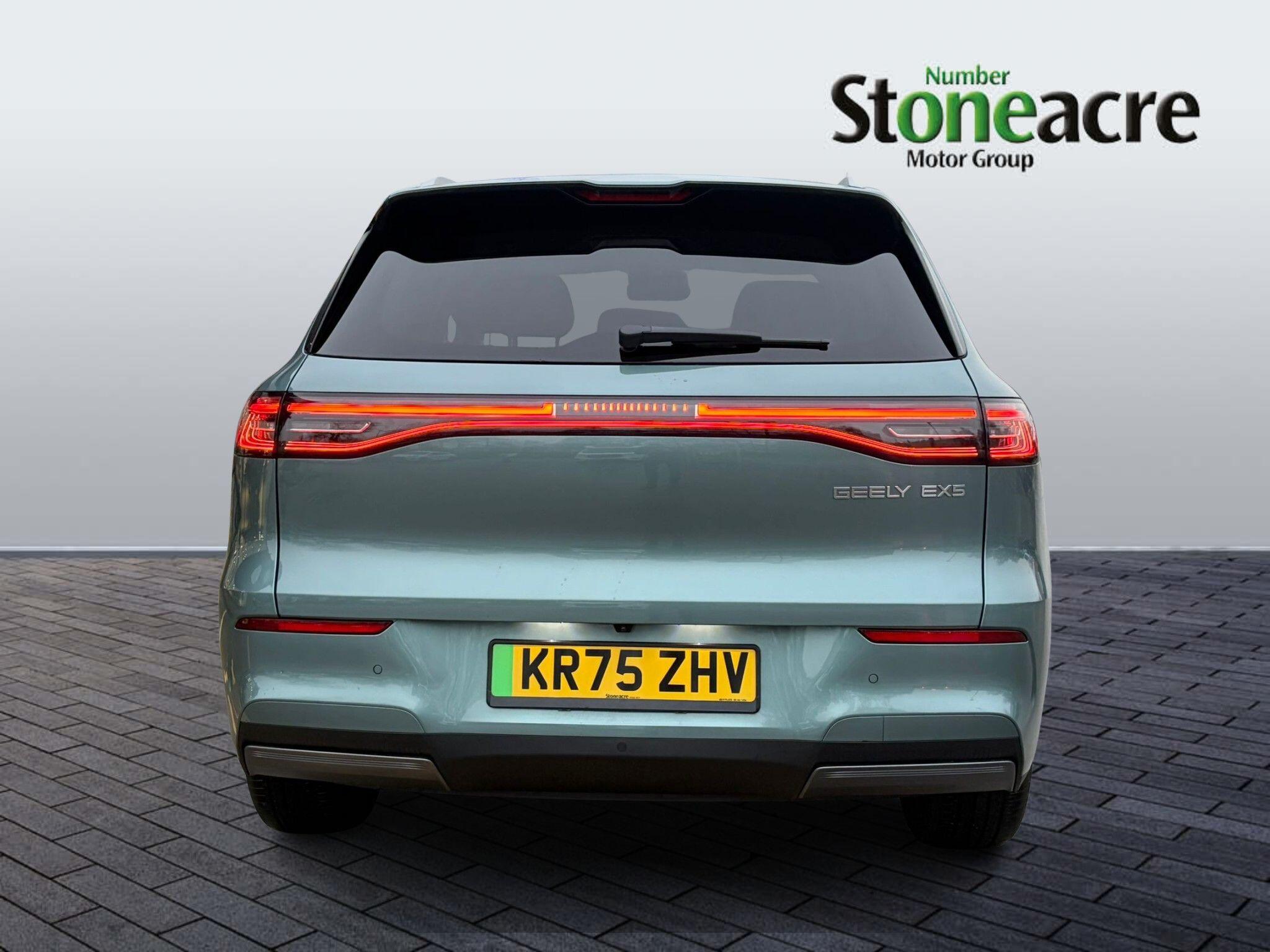 Geely Geely EX5 60.22kWh Pro Auto 5dr KR75ZHV Image 3