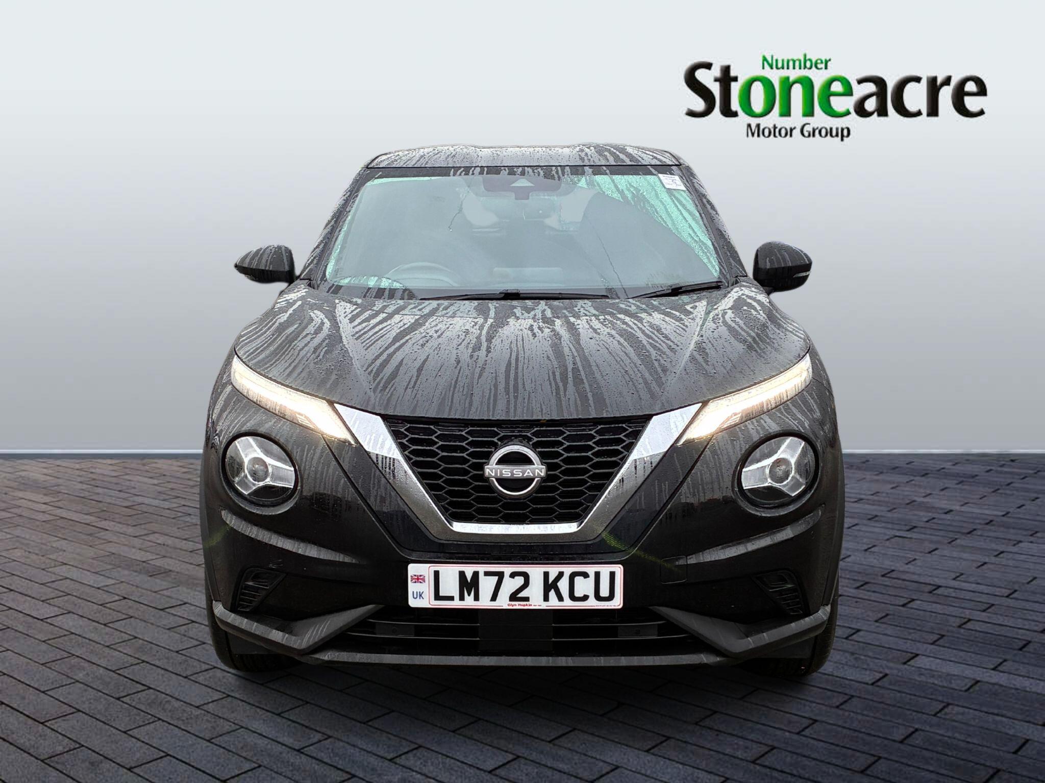 Nissan Juke 1.0 DiG-T N-Connecta 5dr DCT LM72KCU Image 2