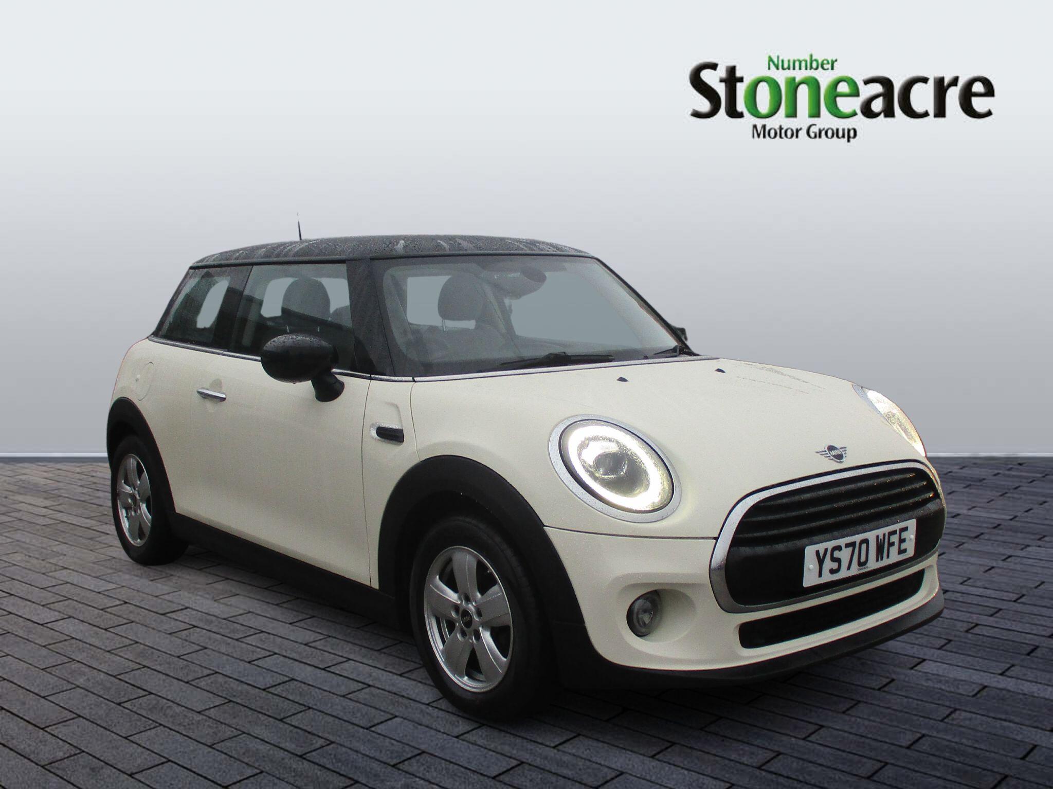 MINI Hatch 1.5 Cooper Classic II 3dr YS70WFE Image 1