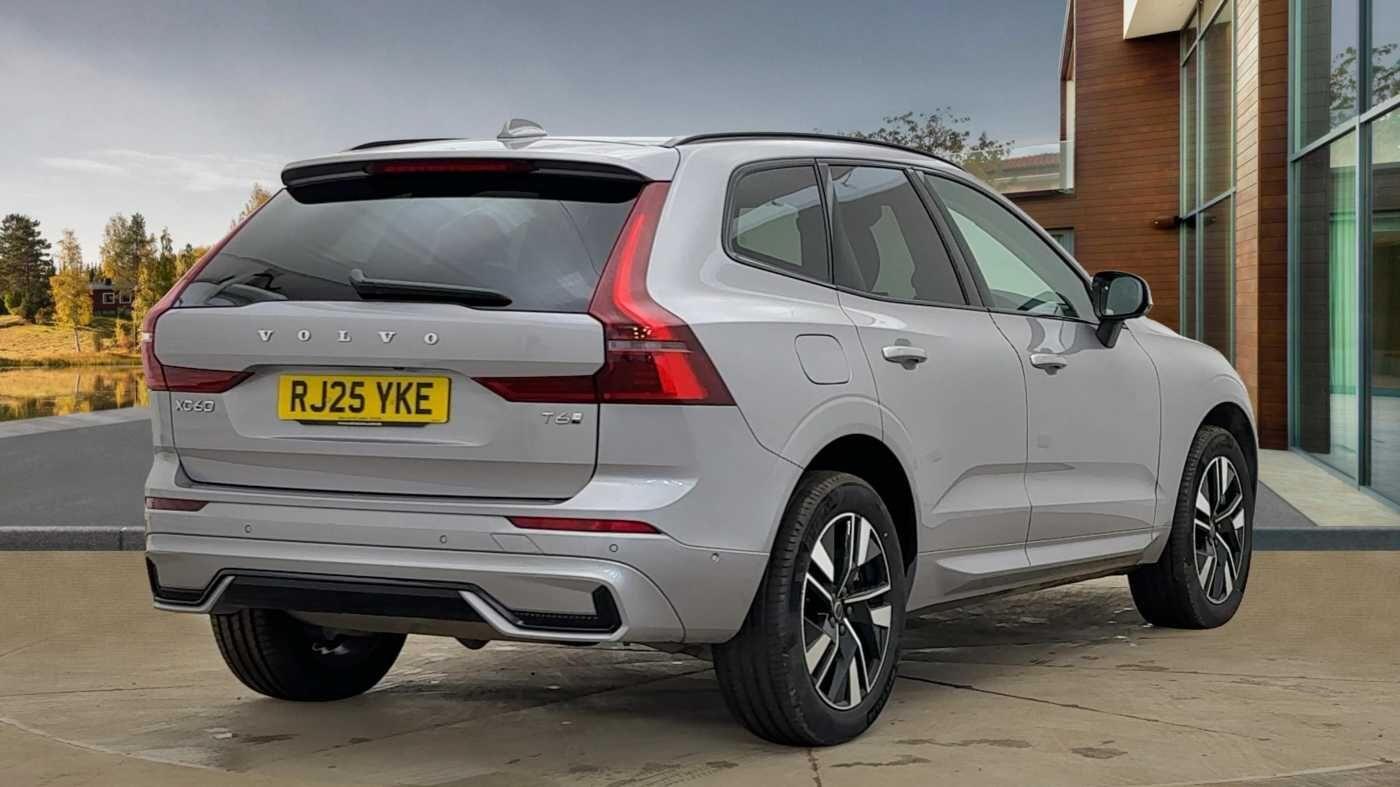 Volvo XC60 2.0 T6 18.8kWh Plus Pro Auto AWD Euro 6 (s/s) 5dr RJ25YKE Image 3