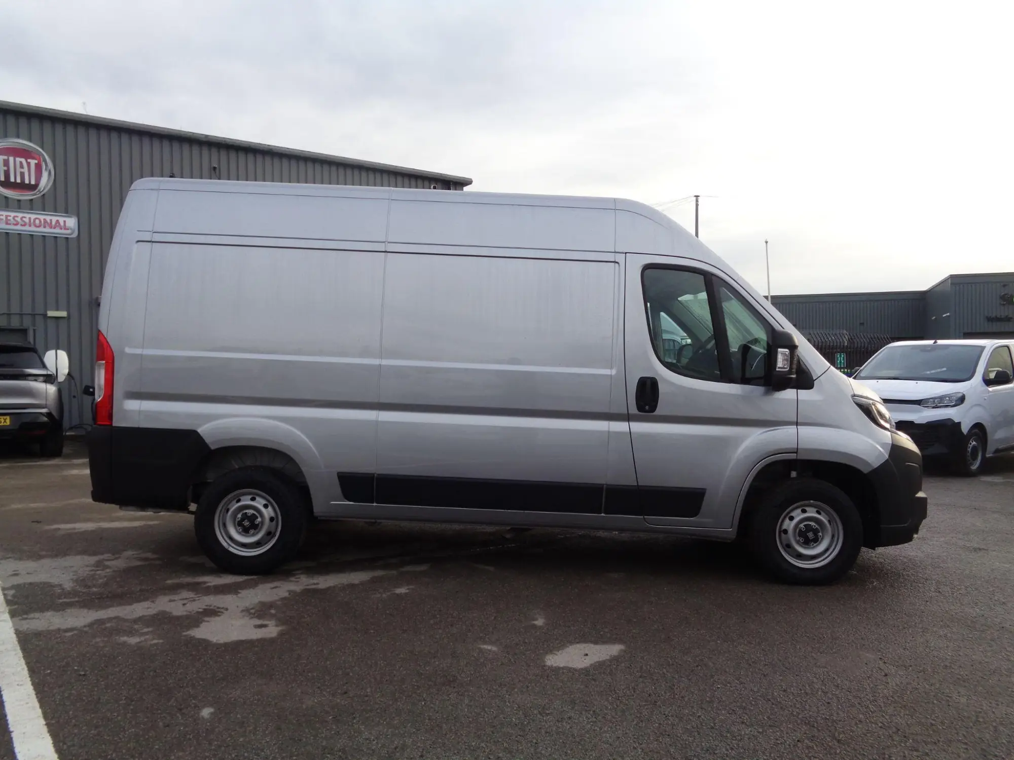 Fiat Ducato Panel Van 2.2 MultijetIII 35 L2 H2 Euro 6 (s/s) 5dr YN25GEU Image 2