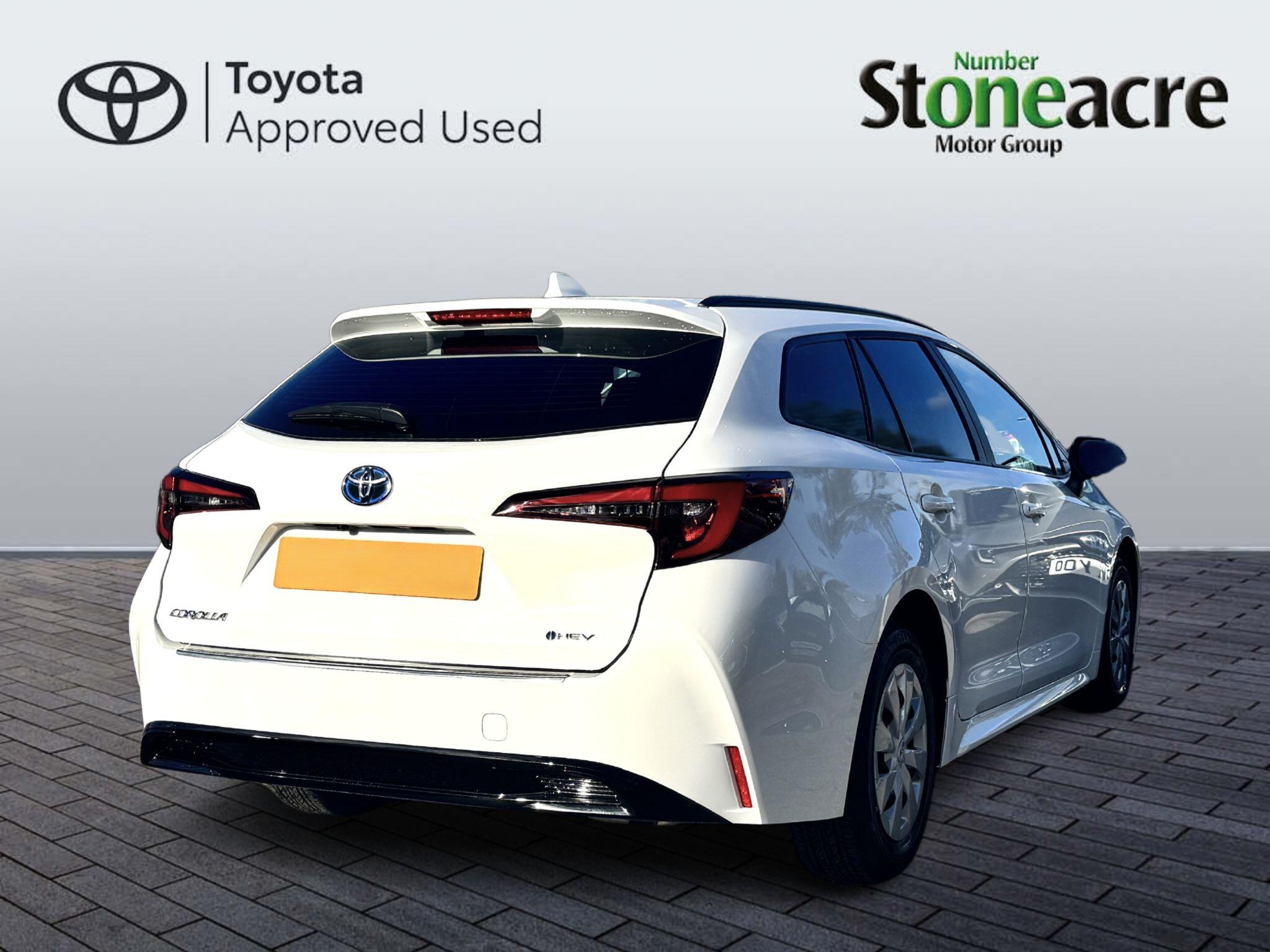 Toyota Corolla Commercial Image 3