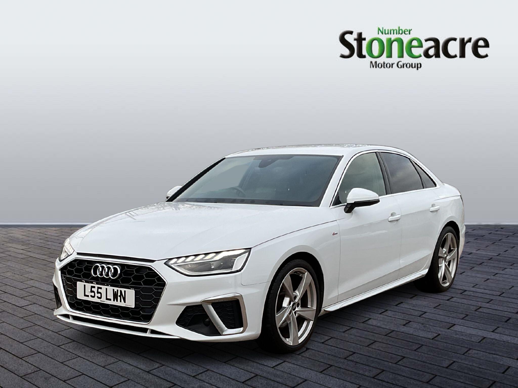 Audi A4 Saloon 2.0 TDI 35 S line S Tronic Euro 6 (s/s) 4dr L55LWN Image 3