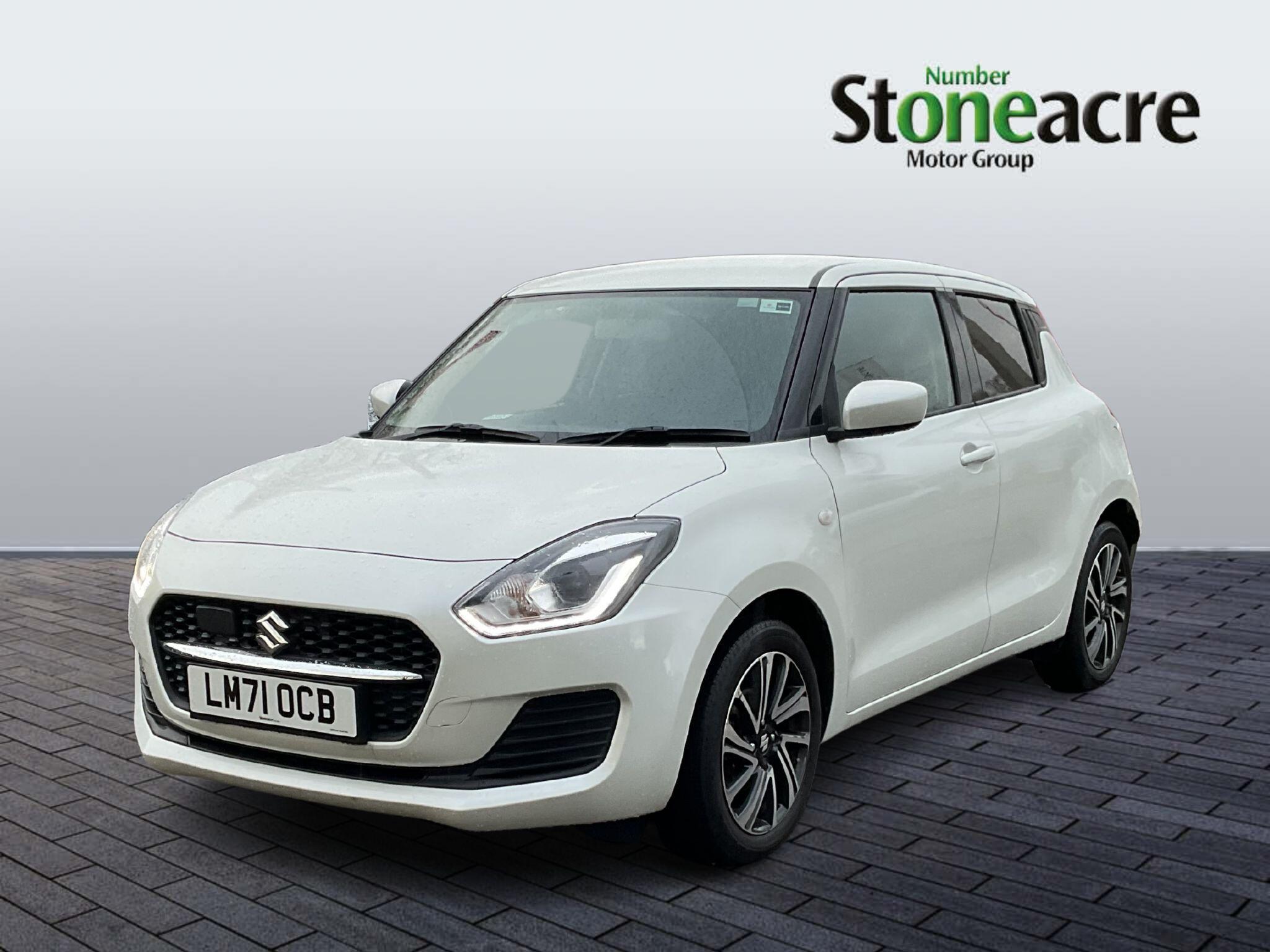 Suzuki Swift 1.2 Dualjet 83 12V Hybrid SZ-L 5dr LM71OCB Image 3
