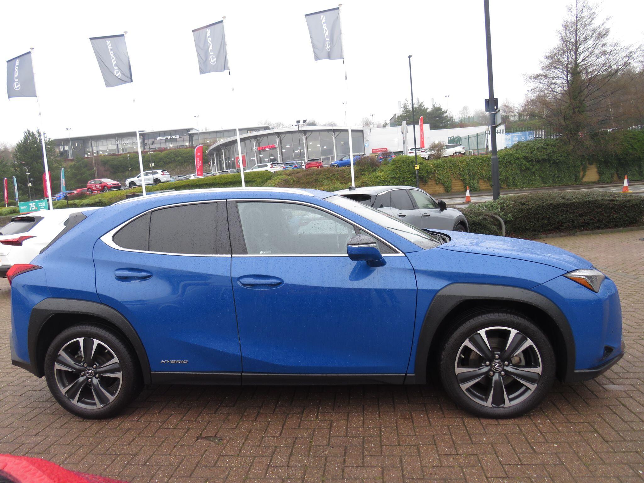 Lexus UX Self-Charging Hybrid 250h 2.0 Takumi 5dr CVT WU21ZPK Image 2