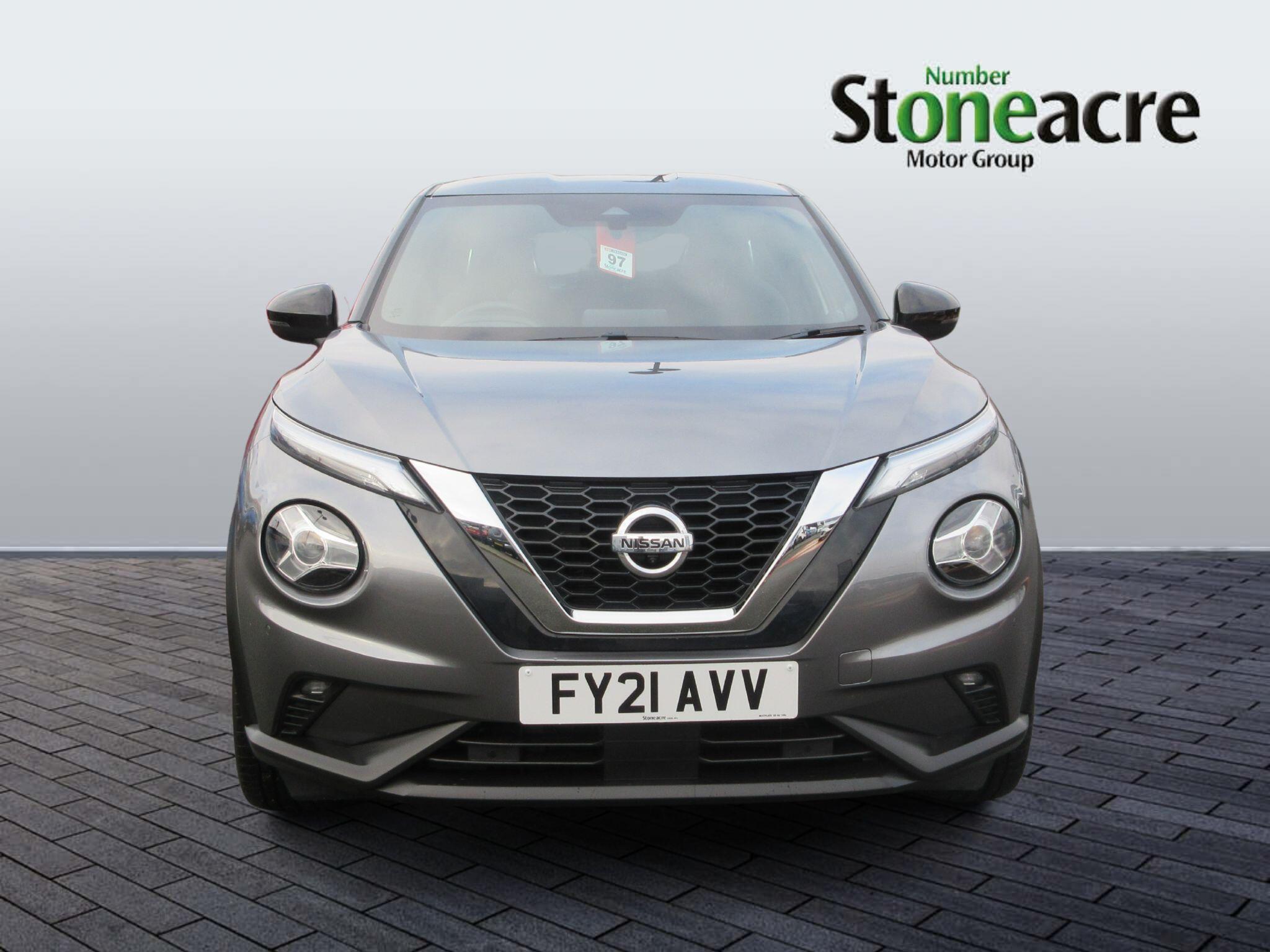 Nissan Juke 1.0 DIG-T Tekna SUV 5dr Petrol DCT Auto Euro 6 (s/s) (114 ps) FY21AVV Image 2