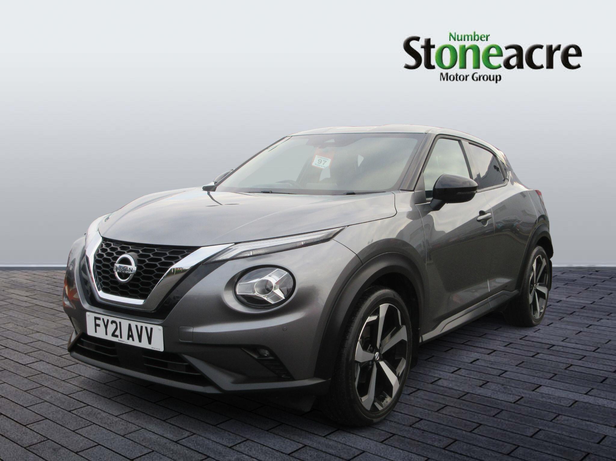 Nissan Juke 1.0 DIG-T Tekna SUV 5dr Petrol DCT Auto Euro 6 (s/s) (114 ps) FY21AVV Image 3