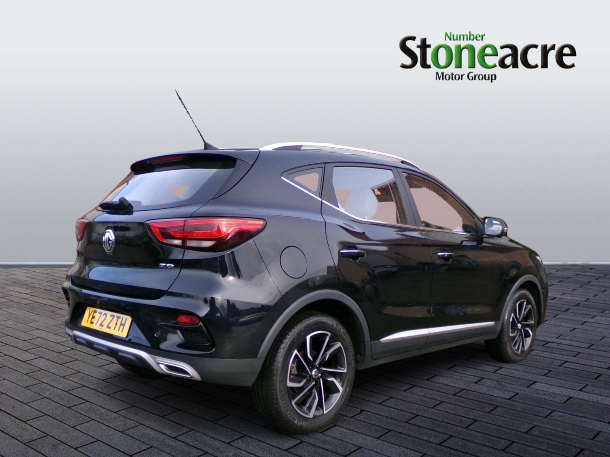 MG ZS 1.0 T-GDI Exclusive SUV 5dr Petrol Manual Euro 6 (111 ps) YE72ZTH Image 2