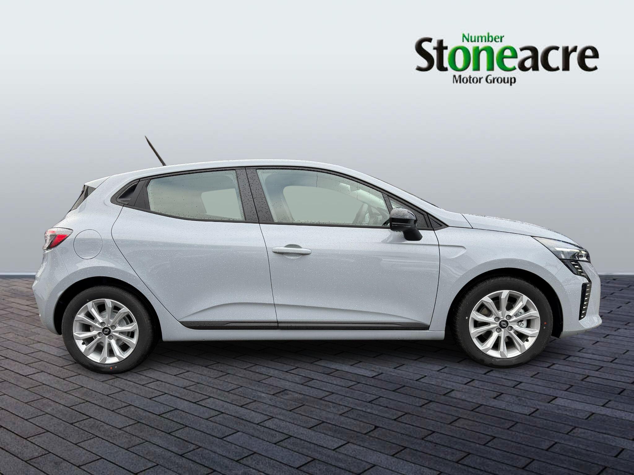 Renault Clio E-Tech 1.6 E-TECH full hybrid 145 Evolution 5dr Auto NU75WOD Image 2
