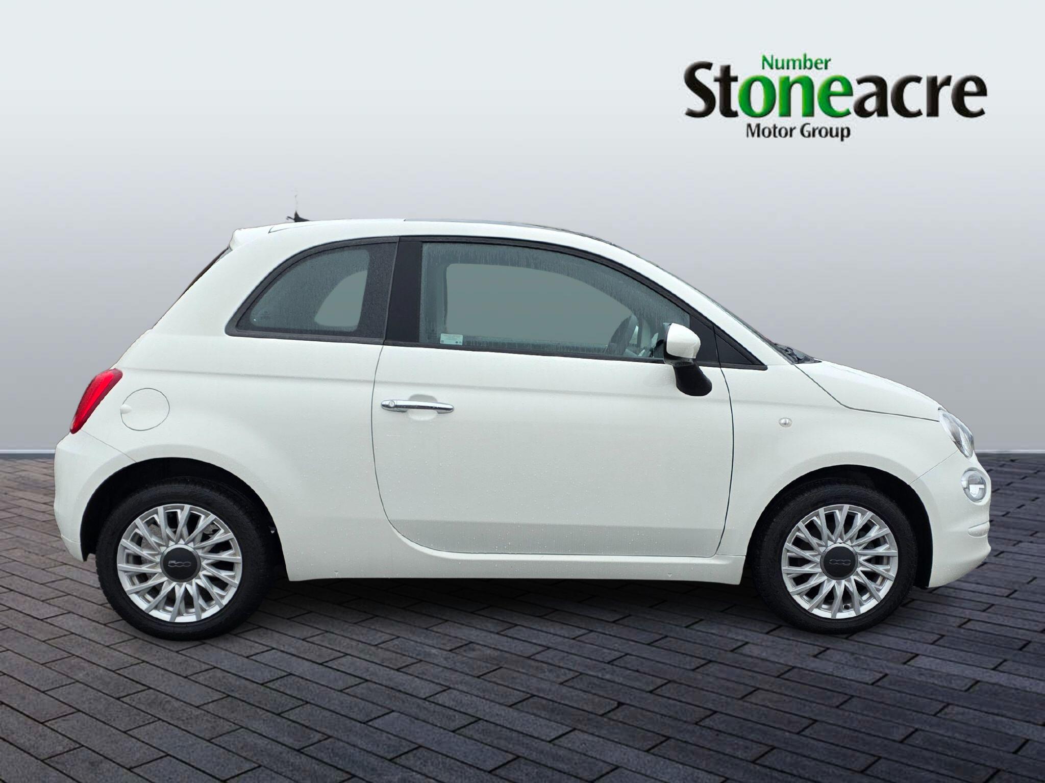 Fiat 500 1.0 Mild Hybrid Lounge 3dr DA21VJF Image 2