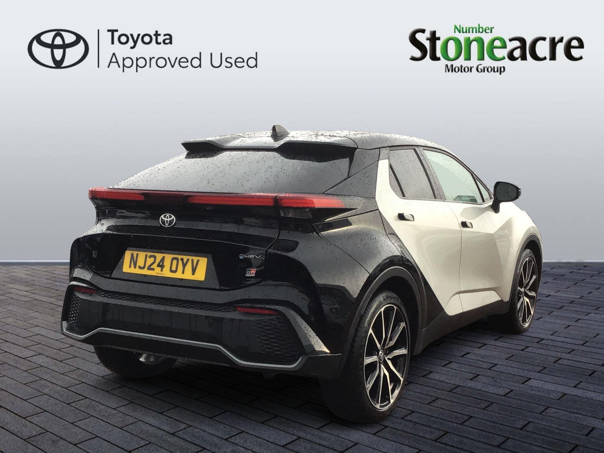 Toyota C-HR Self-Charging Hybrid 2.0 VVT-h GR SPORT CVT Euro 6 (s/s) 5dr NJ24OYV Image 2