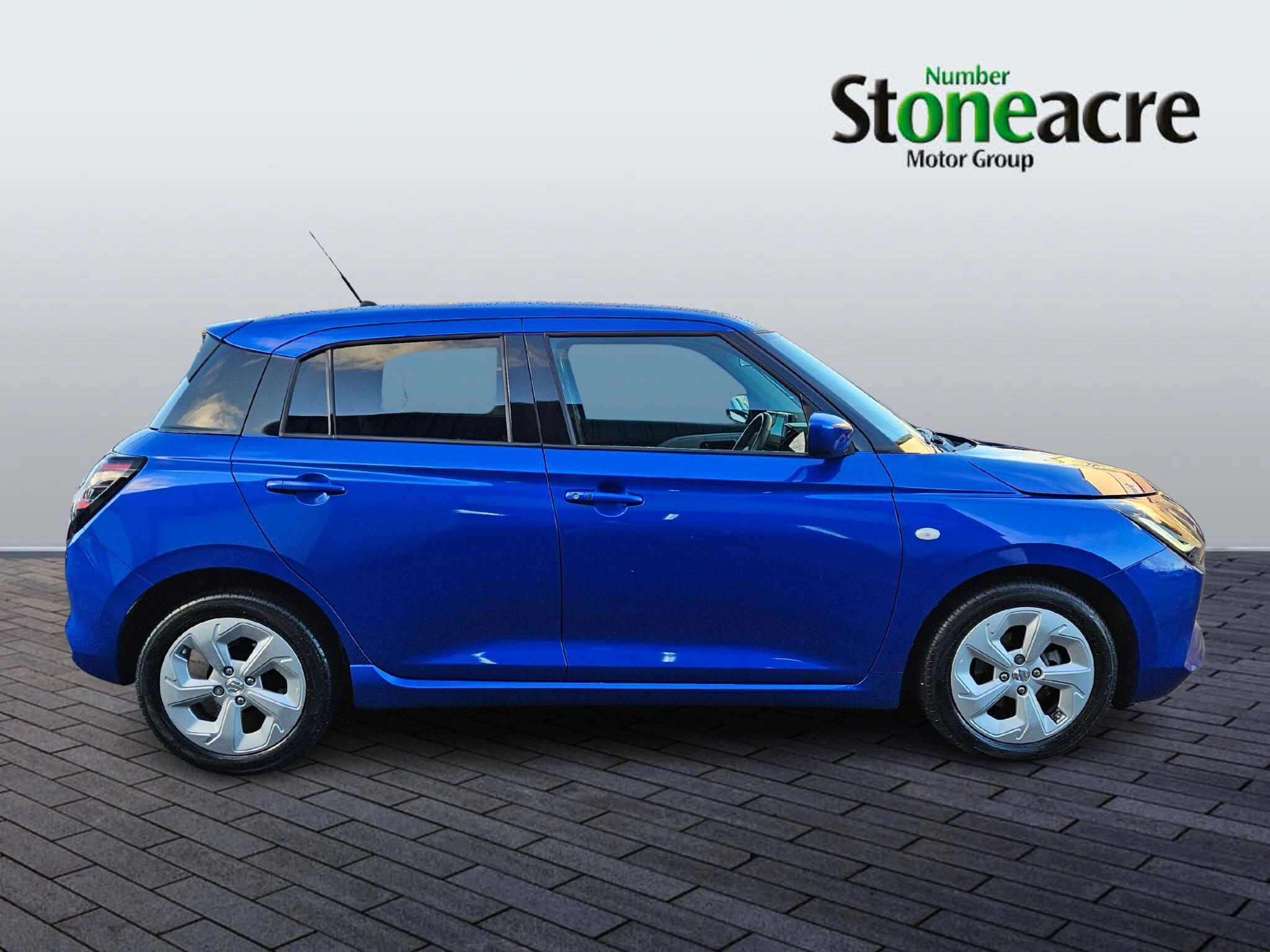 Suzuki Swift 1.2 MHEV Motion Euro 6 (s/s) 5dr KP25HCV Image 2
