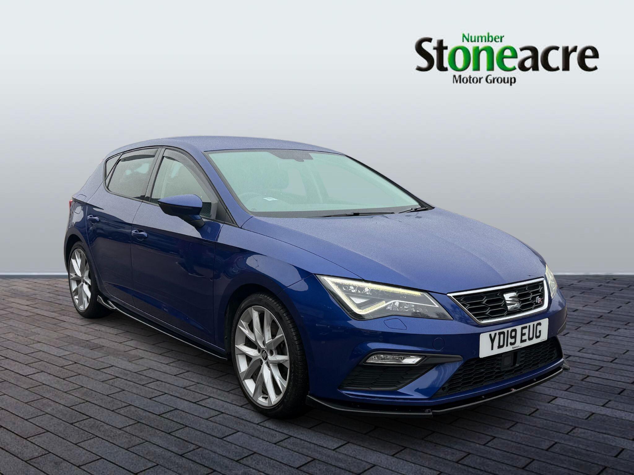 SEAT Leon 1.5 TSI EVO FR Sport Euro 6 (s/s) 5dr YD19EUG Image 1