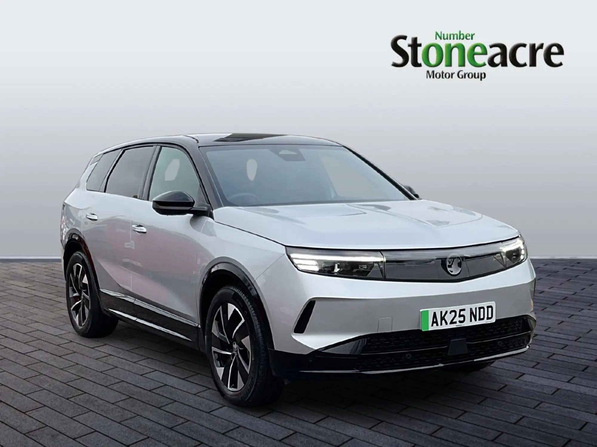 Vauxhall Grandland Electric Image 1