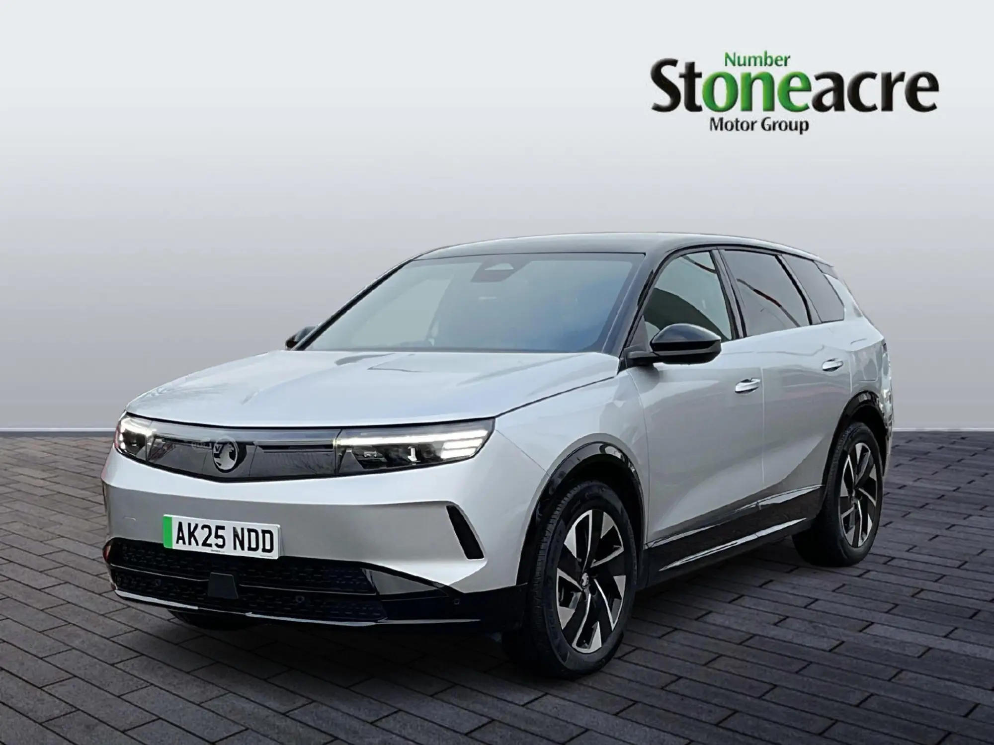 Vauxhall Grandland Electric Image 3