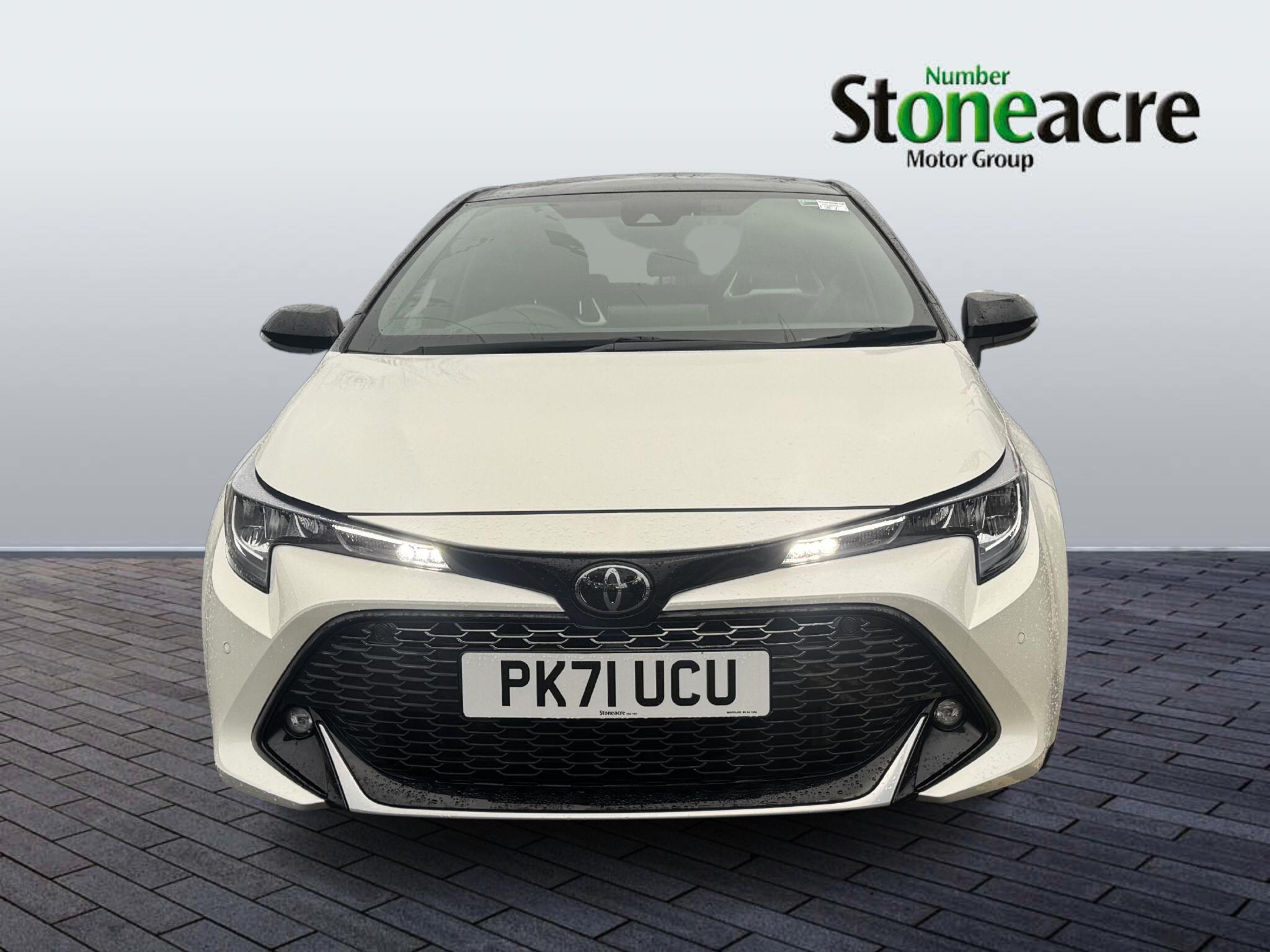 Toyota Corolla Hatchback 2.0 VVT-i Hybrid GR Sport 5dr CVT PK71UCU Image 2