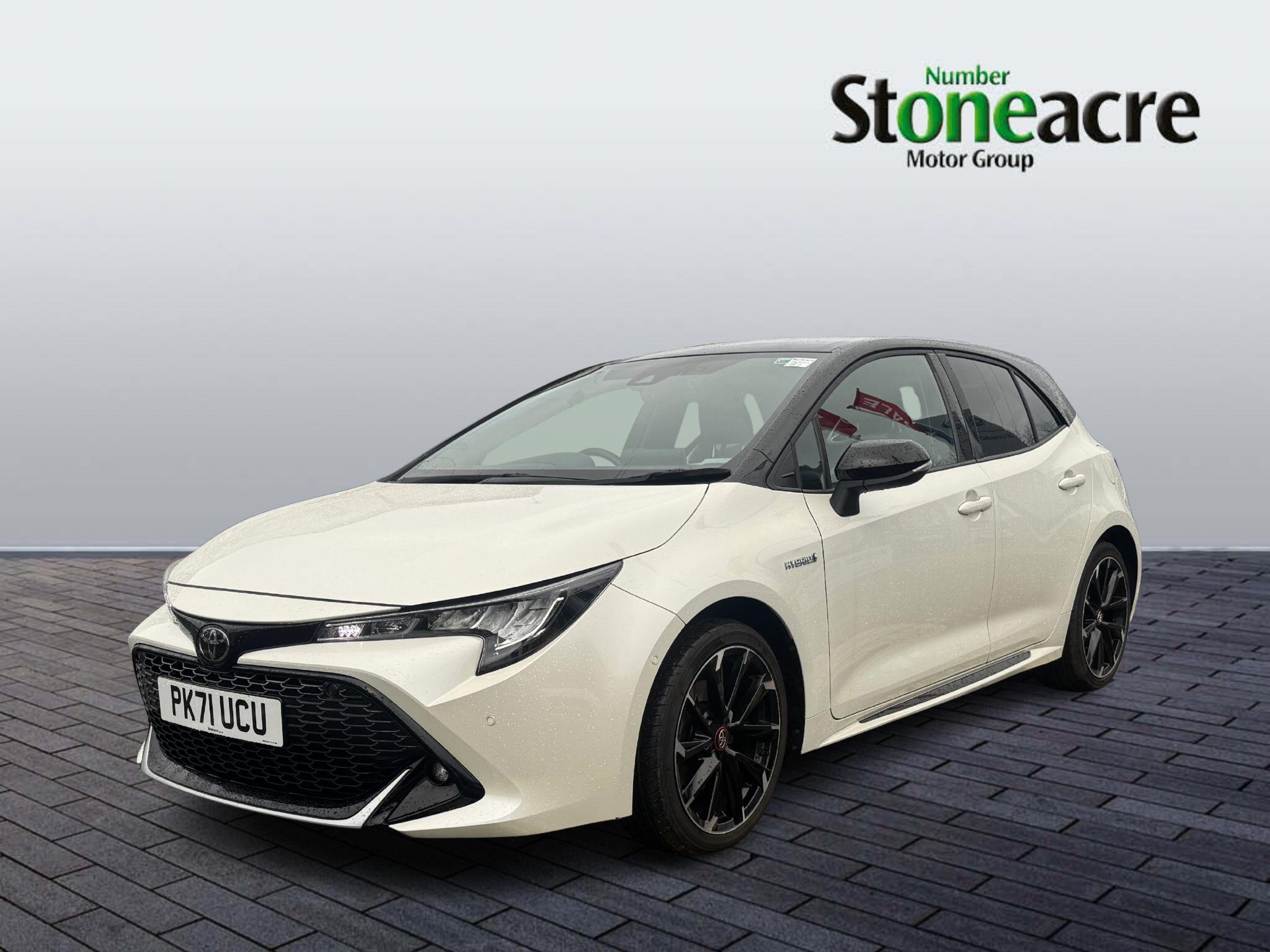 Toyota Corolla Hatchback 2.0 VVT-i Hybrid GR Sport 5dr CVT PK71UCU Image 3
