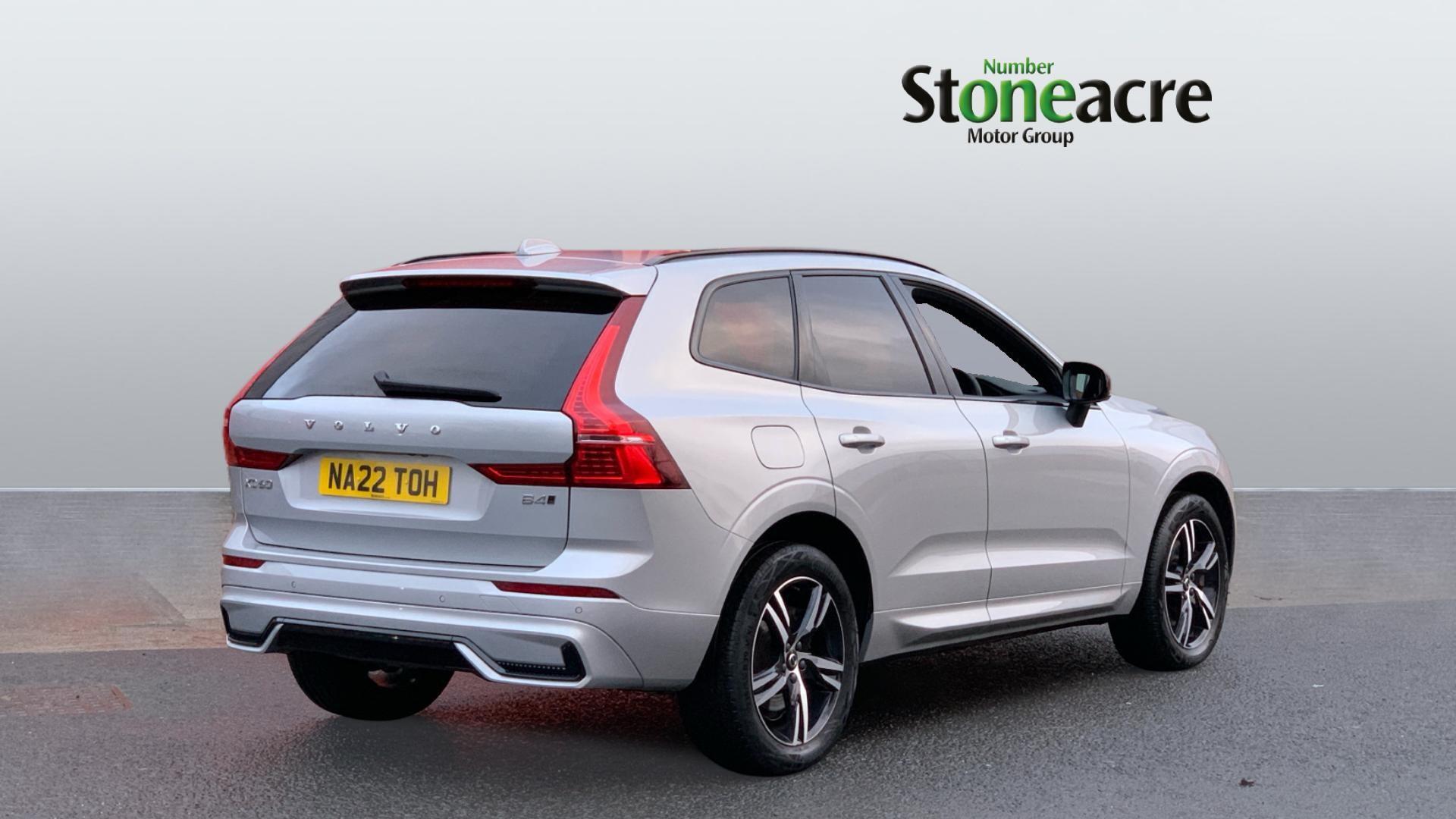 Volvo XC60 Plus (Dark) B4 AWD mild hybrid (Diesel) NA22TOH Image 2