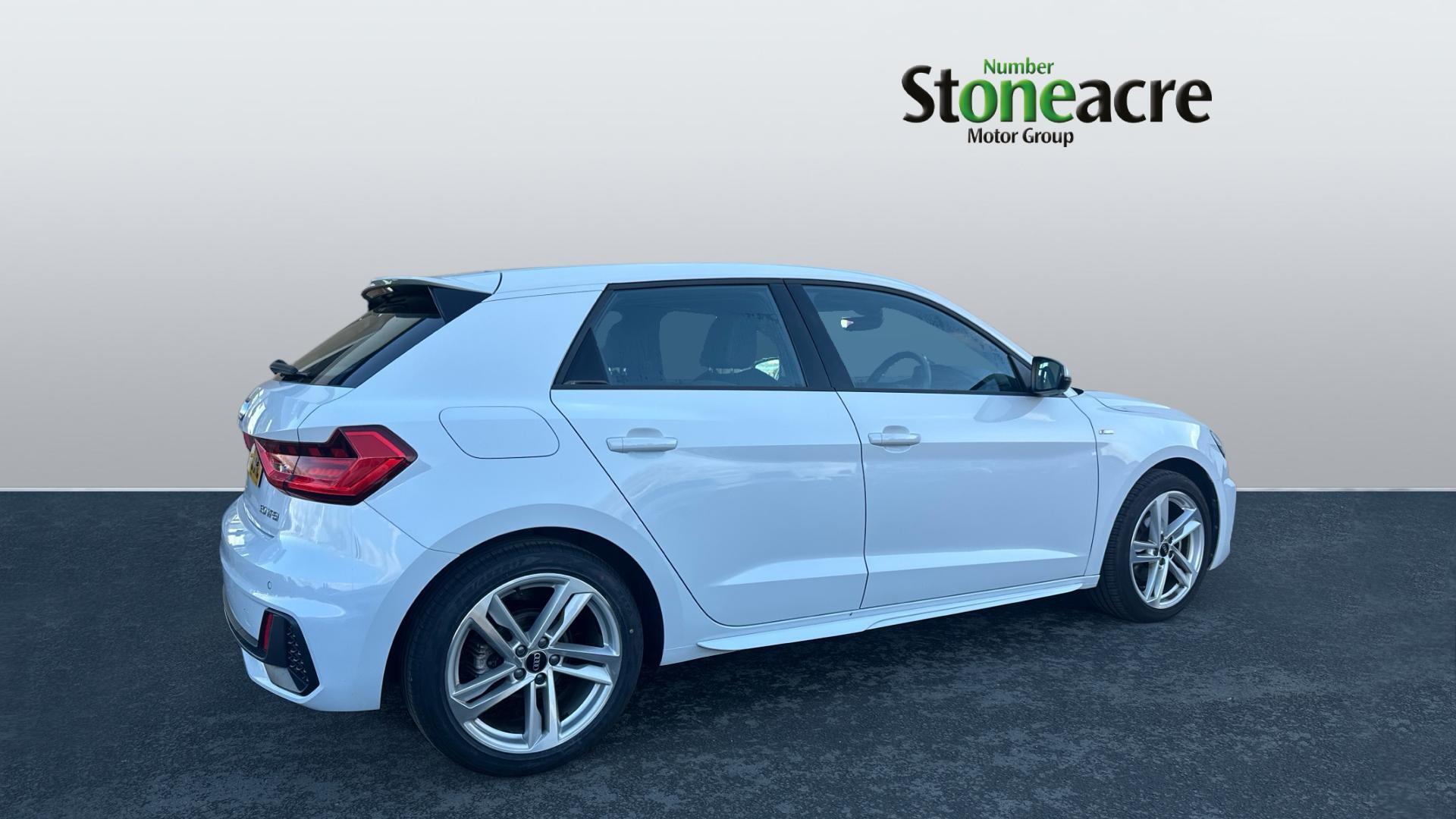 Audi A1 1.0 TFSI 30 S line Sportback 5dr Petrol S Tronic Euro 6 (s/s) (110 ps) GD22BMZ Image 2