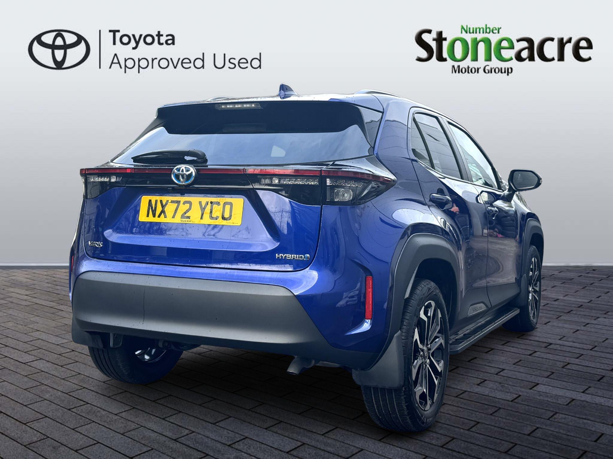 Toyota Yaris Cross 1.5 Hybrid Design 5dr CVT NX72YCO Image 3