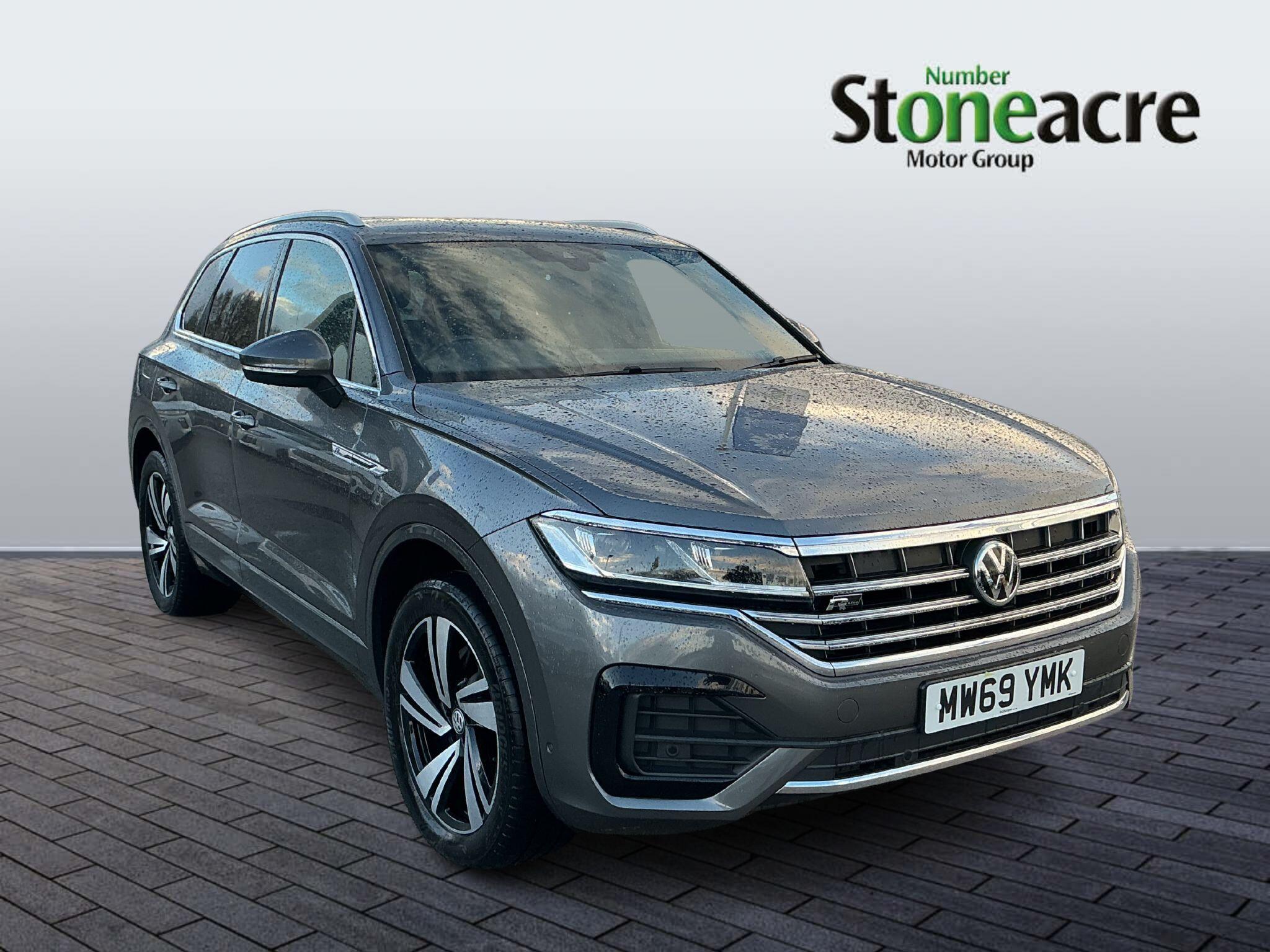 Volkswagen Touareg 3.0 TDI V6 R-Line Tech Tiptronic 4Motion Euro 6 (s/s) 5dr MW69YMK Image 1