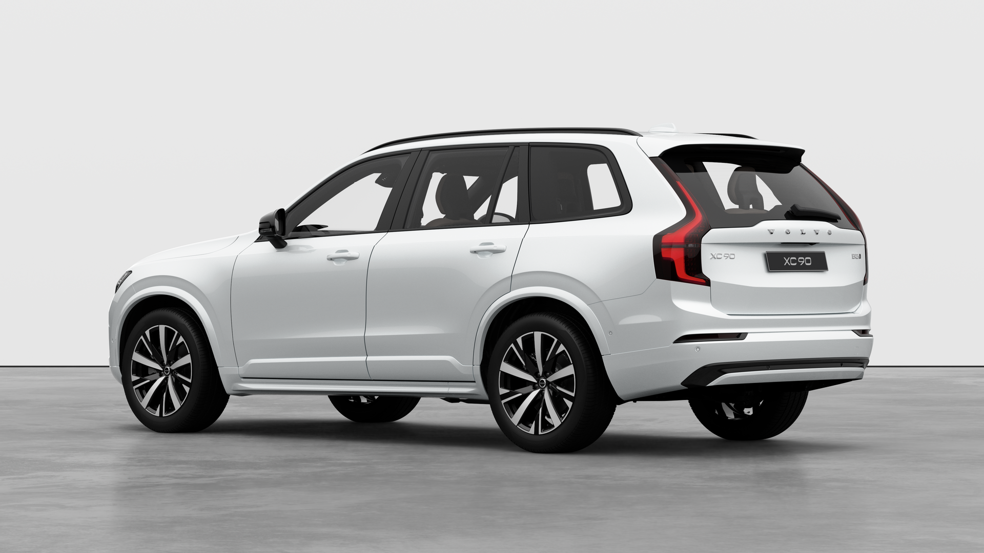 Volvo XC90 2.0 B5P Plus Dark 5dr AWD Geartronic Image 3