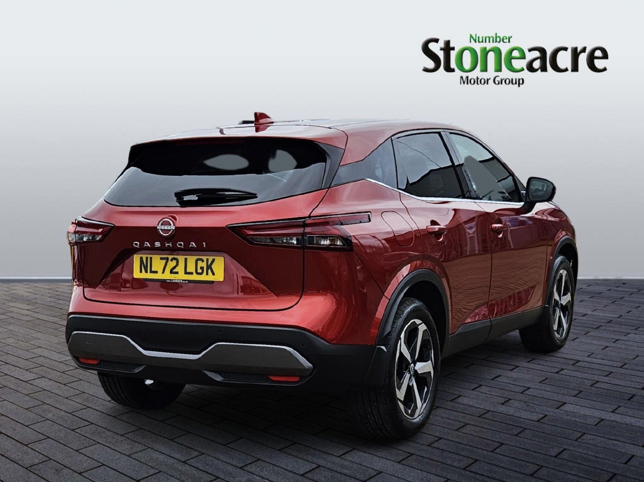 Nissan Qashqai 1.3 DiG-T MH N-Connecta 5dr NL72LGK Image 3