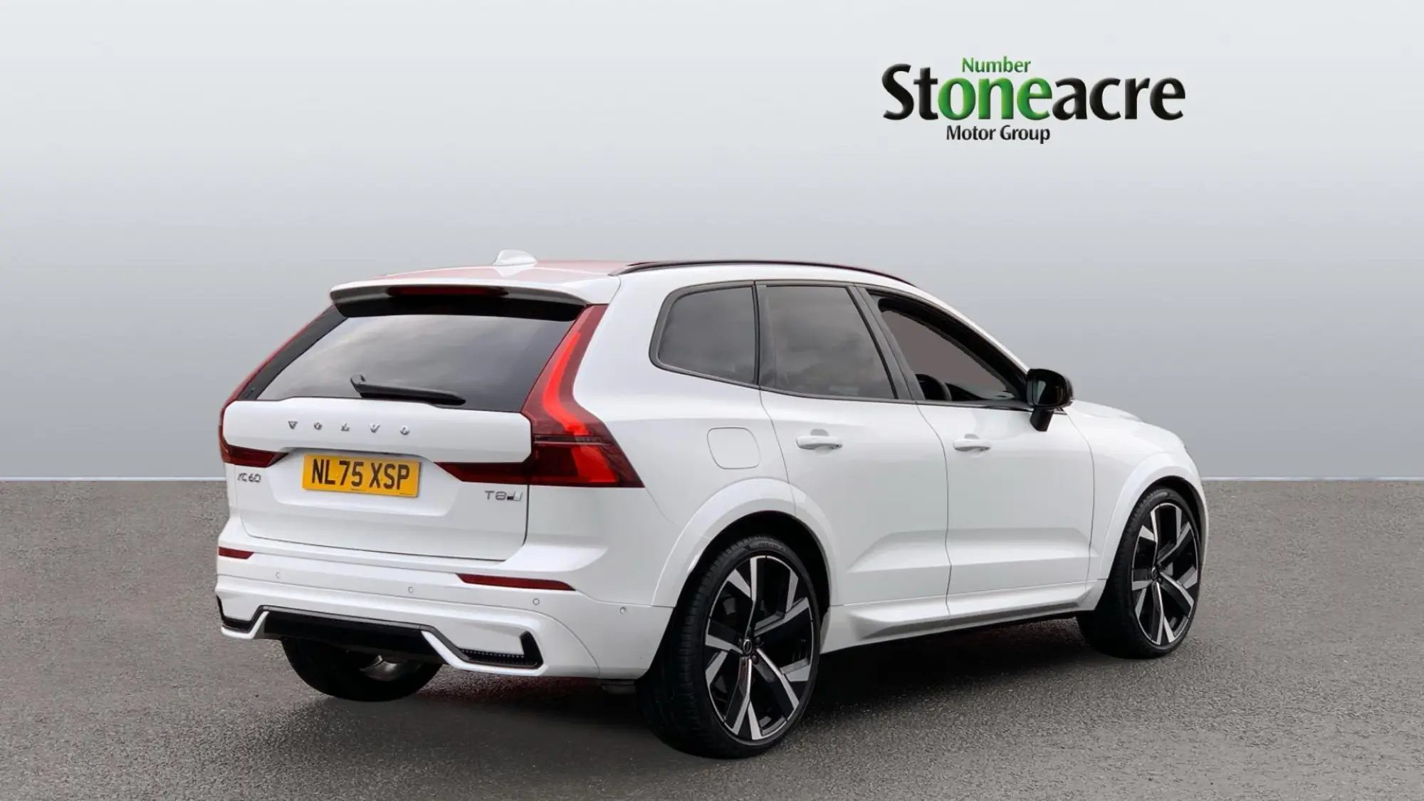 Volvo XC60 2.0 T8 18.8kWh Ultra Dark Auto AWD Euro 6 (s/s) 5dr NL75XSP Image 2