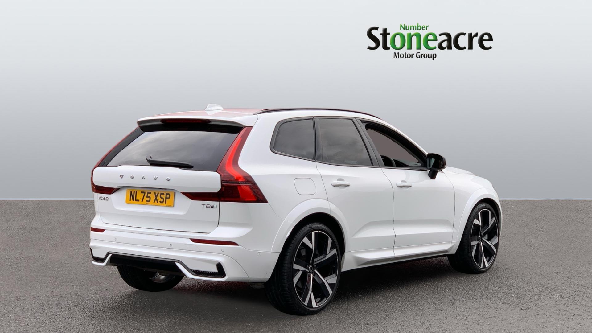Volvo XC60 Image 2