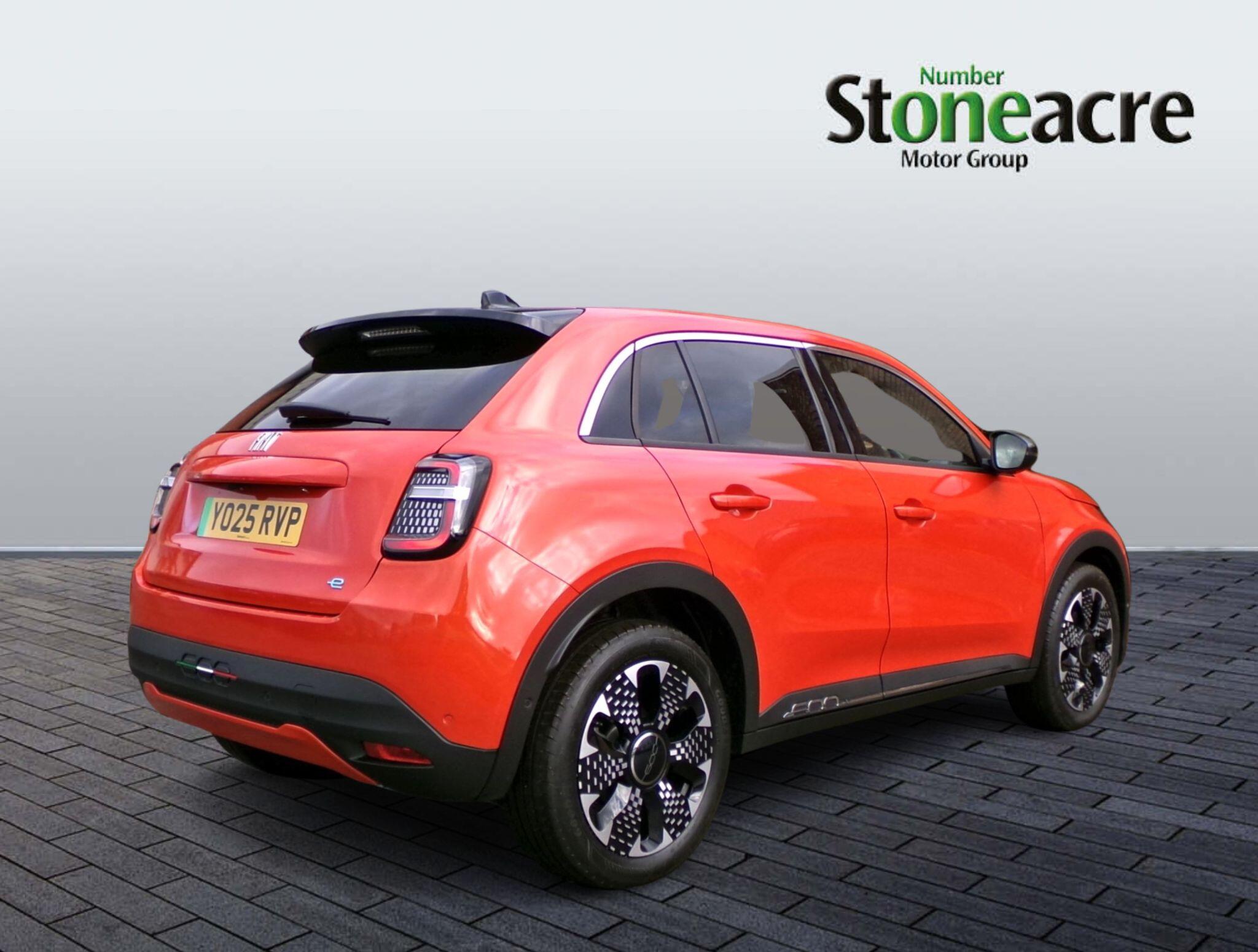 Fiat 600e New Fiat 600e La Prima 54kwh 154hp YO25RVP Image 2