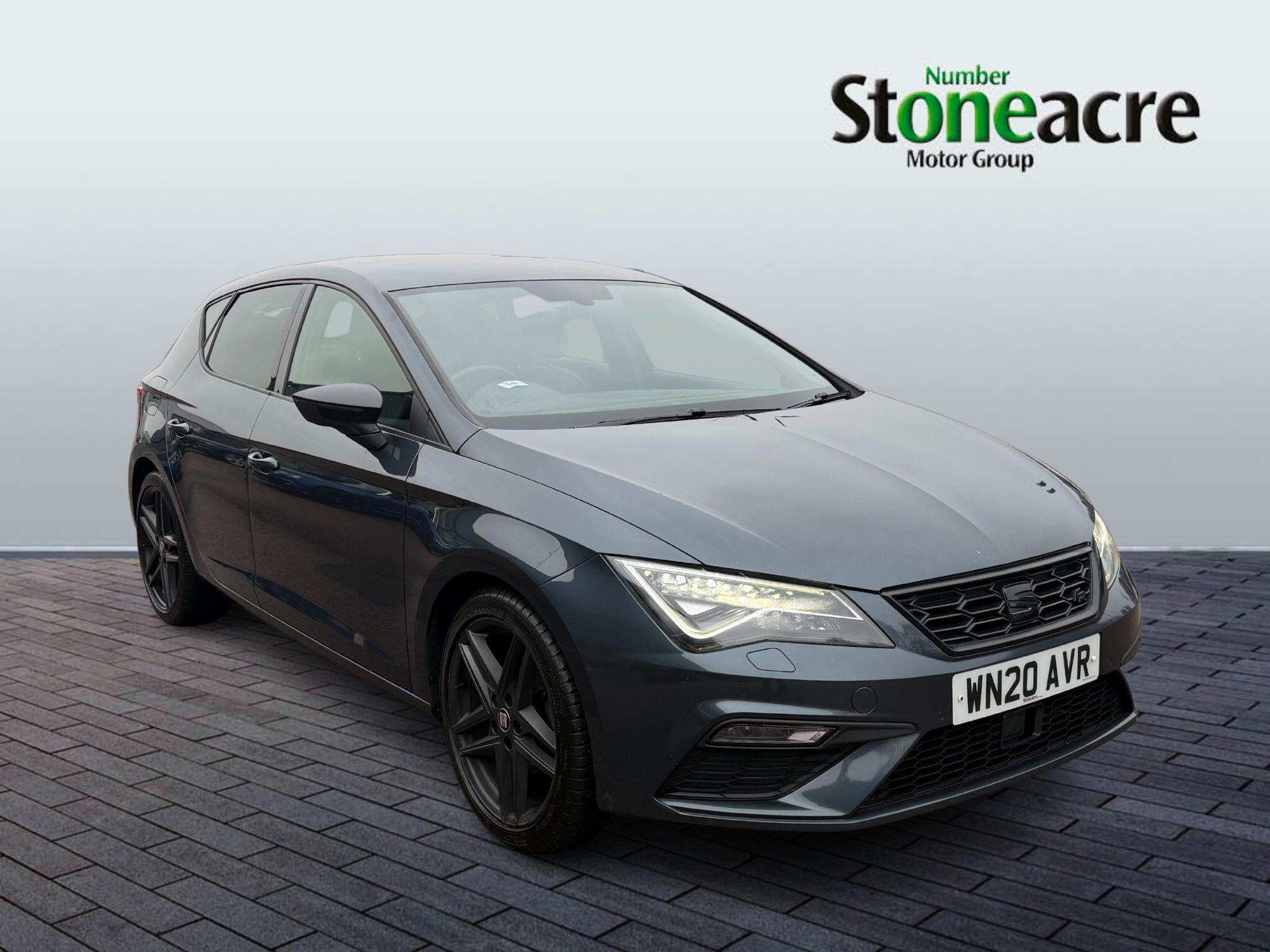 SEAT Leon 1.5 TSI EVO FR Black Edition Euro 6 (s/s) 5dr WN20AVR Image 1