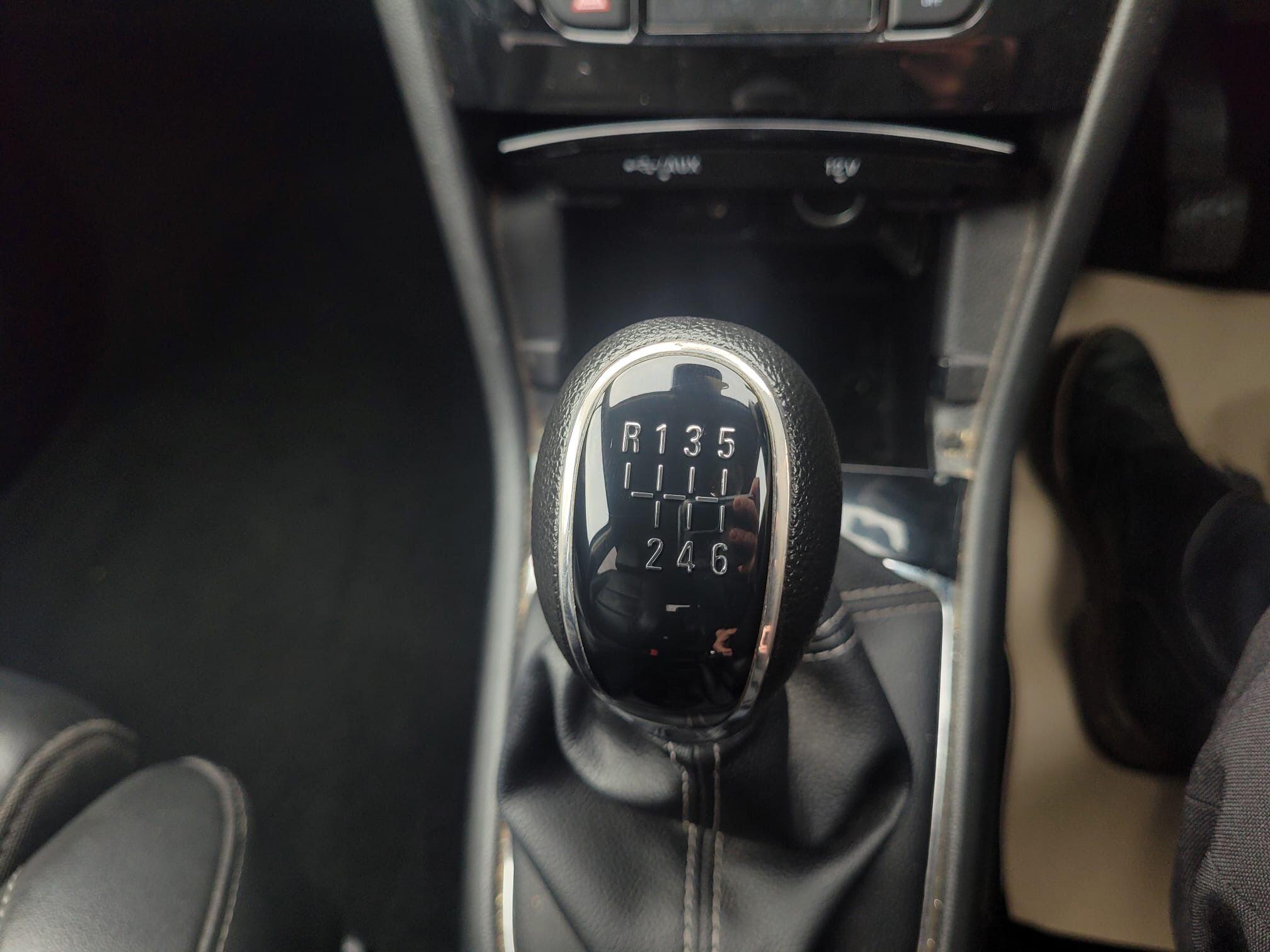 Vauxhall Mokka X 1.4i Turbo ecoTEC Elite Nav SUV 5dr Petrol Manual Euro 6 (s/s) (140 ps) YY68EVD Image 1