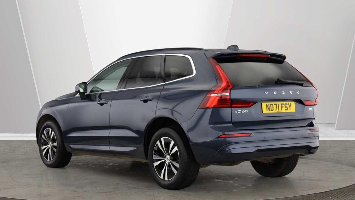 Volvo XC60 Momentum, B4 AWD mild hybrid ND71FSY Image 3