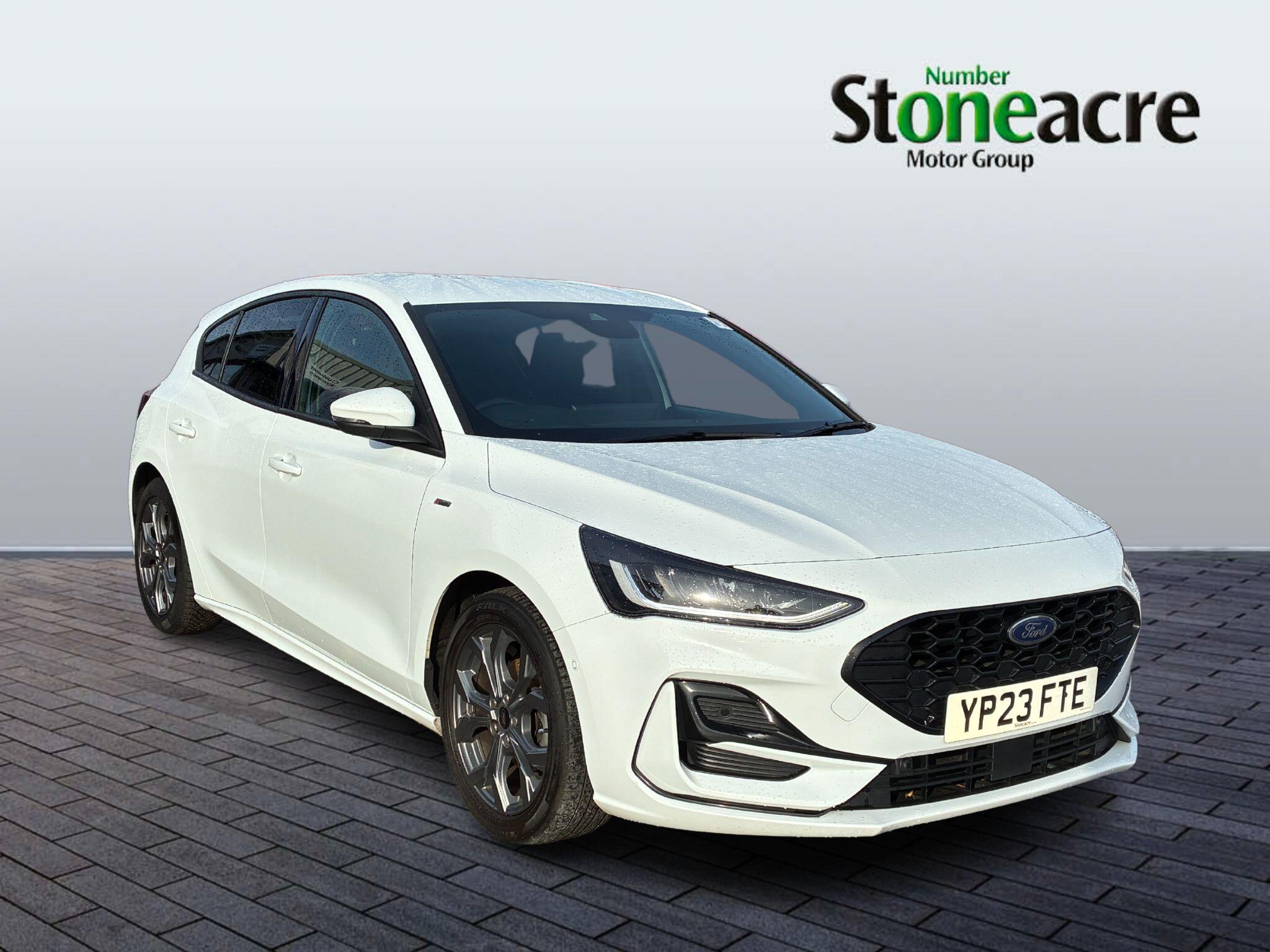 Ford Focus 1.0 EcoBoost ST-Line Style 5dr YP23FTE Image 1