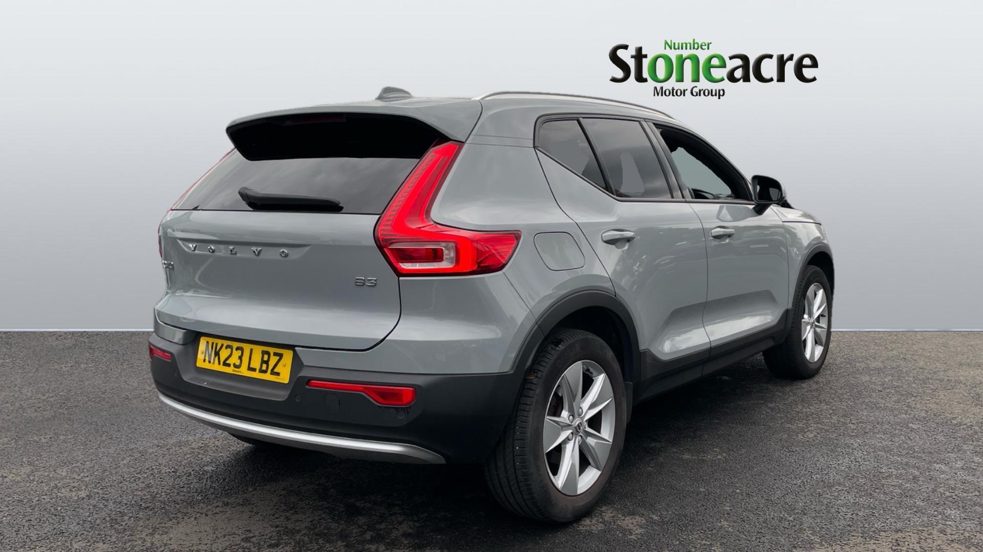 Volvo XC40 Core B3 (163 hp) Auto NK23LBZ Image 2