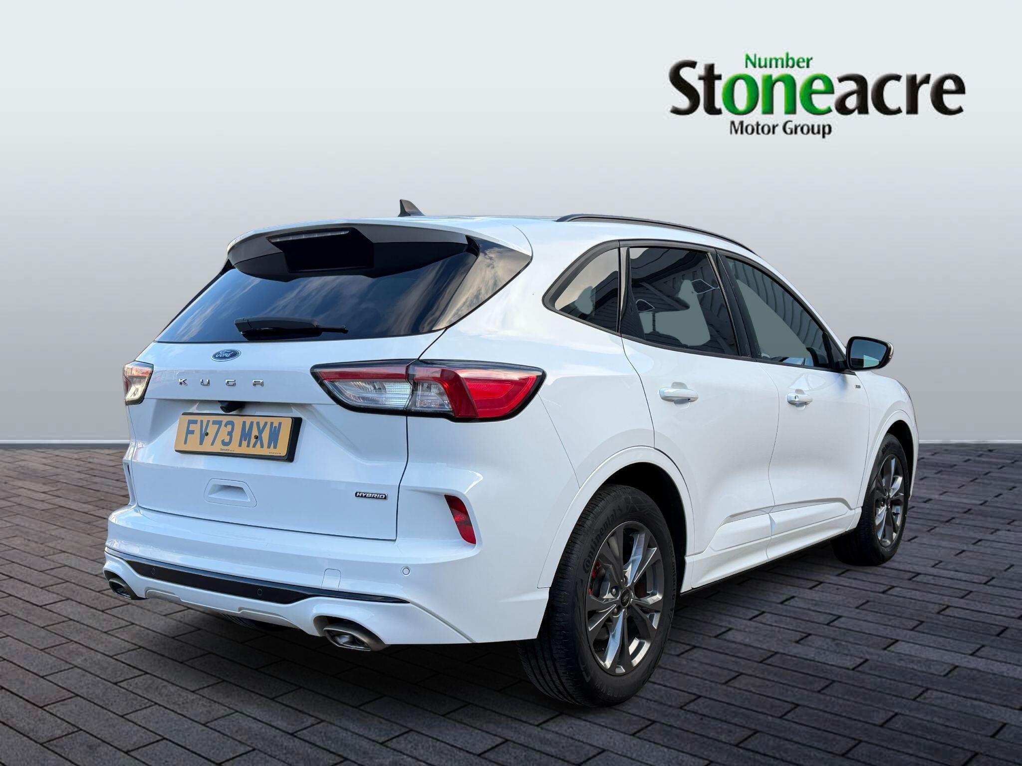 Ford Kuga Hybrid 2.5h Duratec ST-Line Edition CVT Euro 6 (s/s) 5dr FV73MXW Image 3